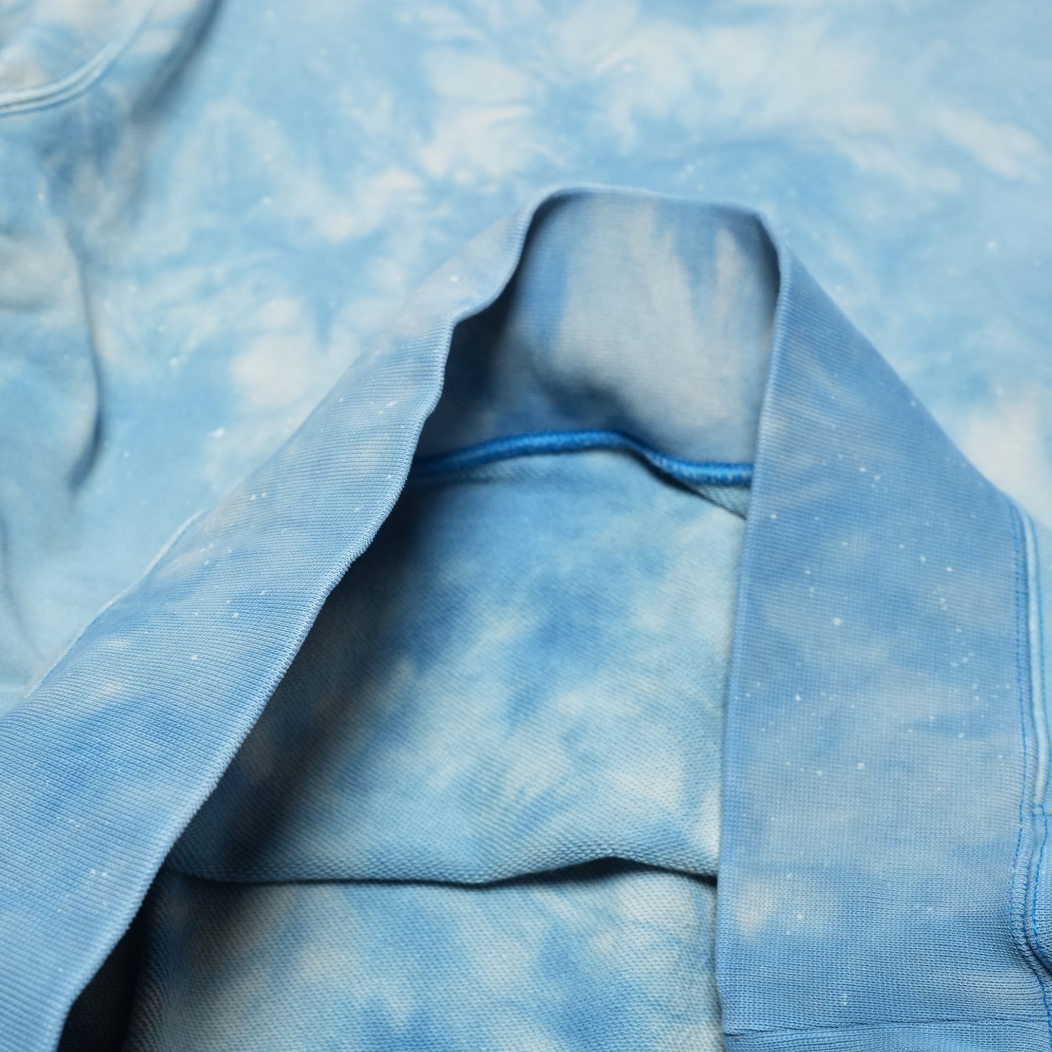 Freedom sweat – Martha-Tie-dye (Sax) | IMPRESTORE
