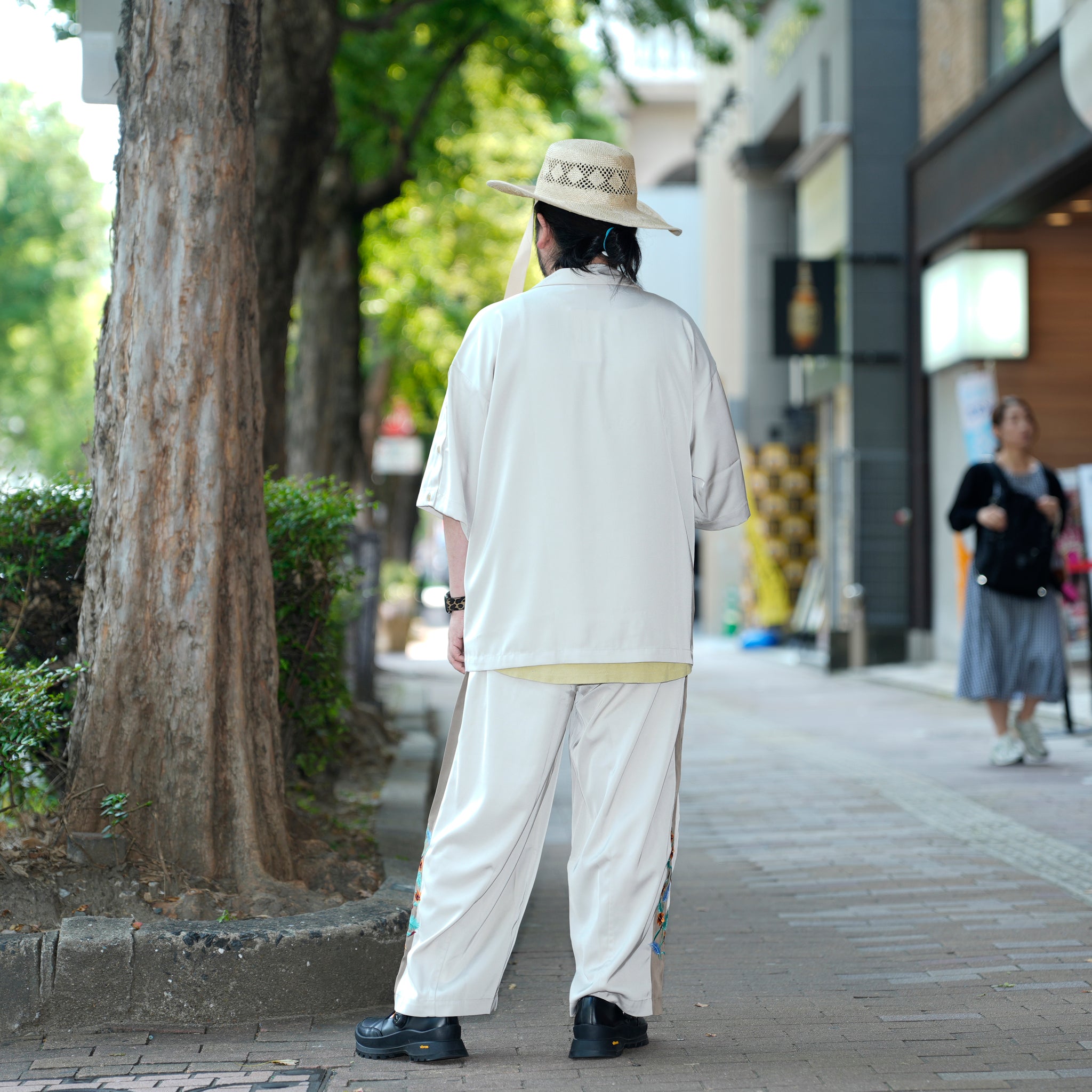 efite-07 | Hibiscus embroidery open collar s/s shirts | Color:Greige/Charcoal【EFFECTEN_エフェクテン】【archive】
