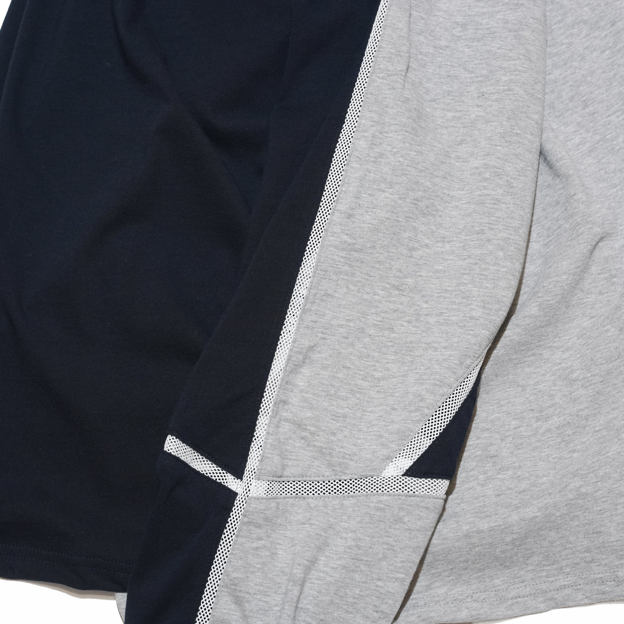 COMPLEXITY BORDER L/S TEE– Navy | STOF