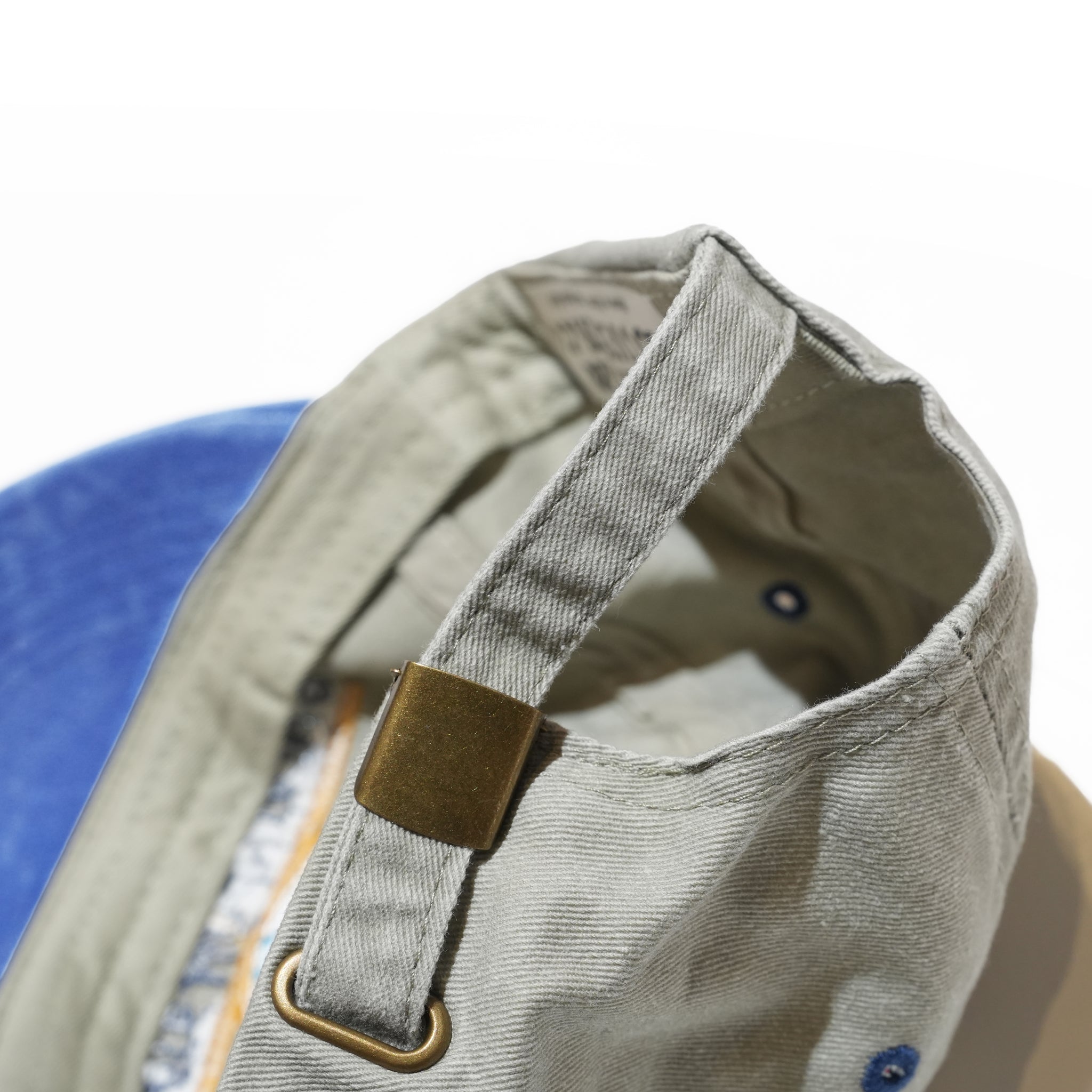 Baseball Cap from White Mountains – Sand X Navy | AMERICAN LOCALS SOUVENIR