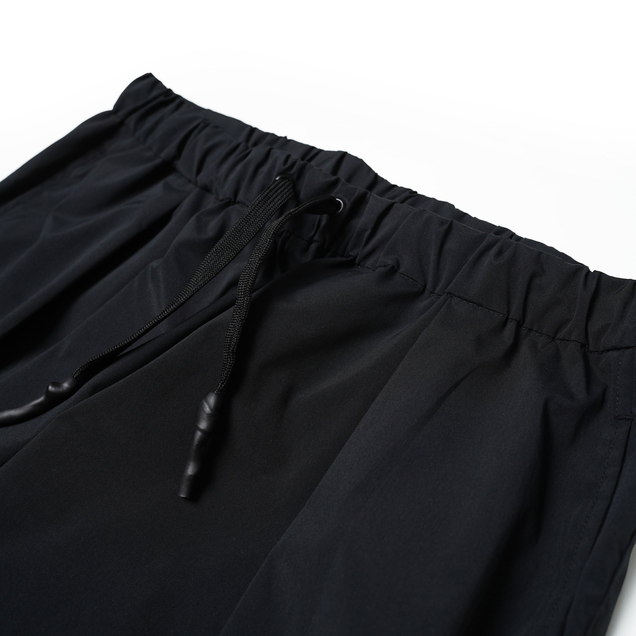 No:UN-014_AW23 | Name:WATER REPELLENT TAPERED STRETCH TRACK PANTS | Color:Black【UNTRACE_アントレース】