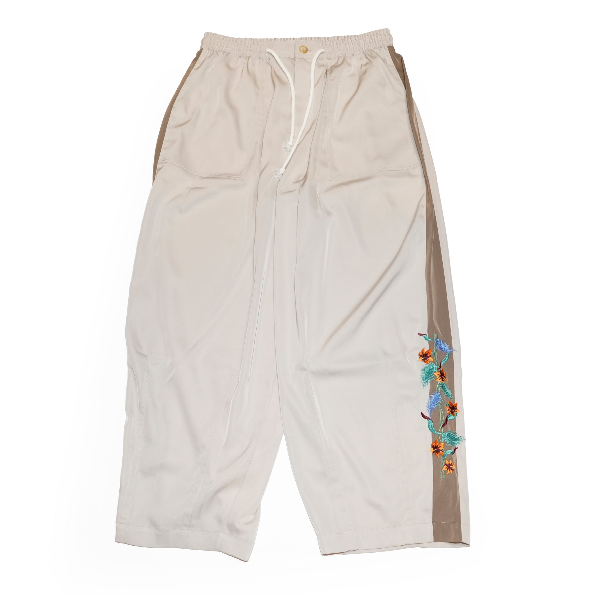 Hibiscus embroidery line wide tapered pants – Greige/Charcoal | EFFECTEN