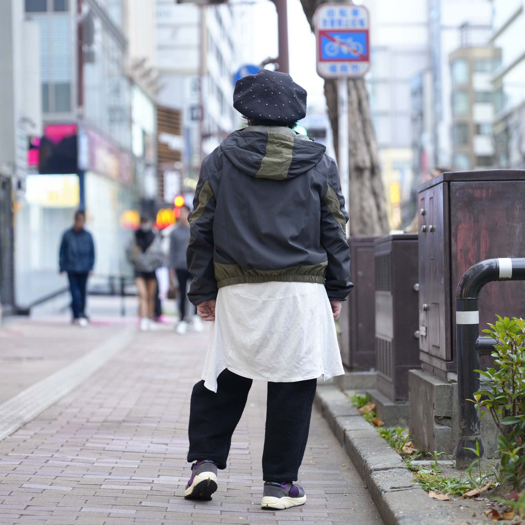 Curvy padded jacket | Color_Ash Black | No_pla25awj12-1_ash black【PLATEAU STUDIO_プラトー スタジオ】