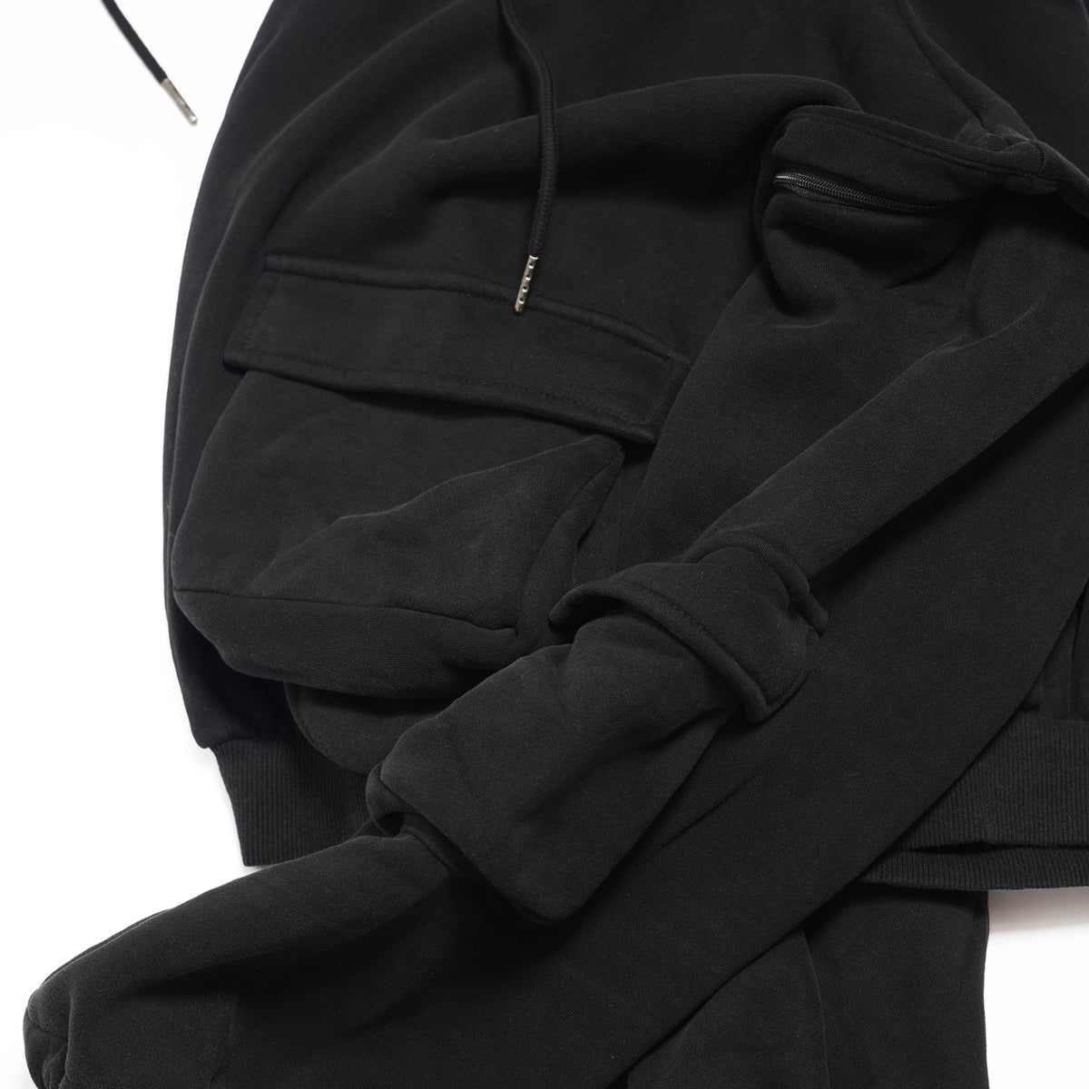 PUFF POWER CROPPED HOODIE WITH ZIP OFF SLEEVES – Black | ONE TEASPOON