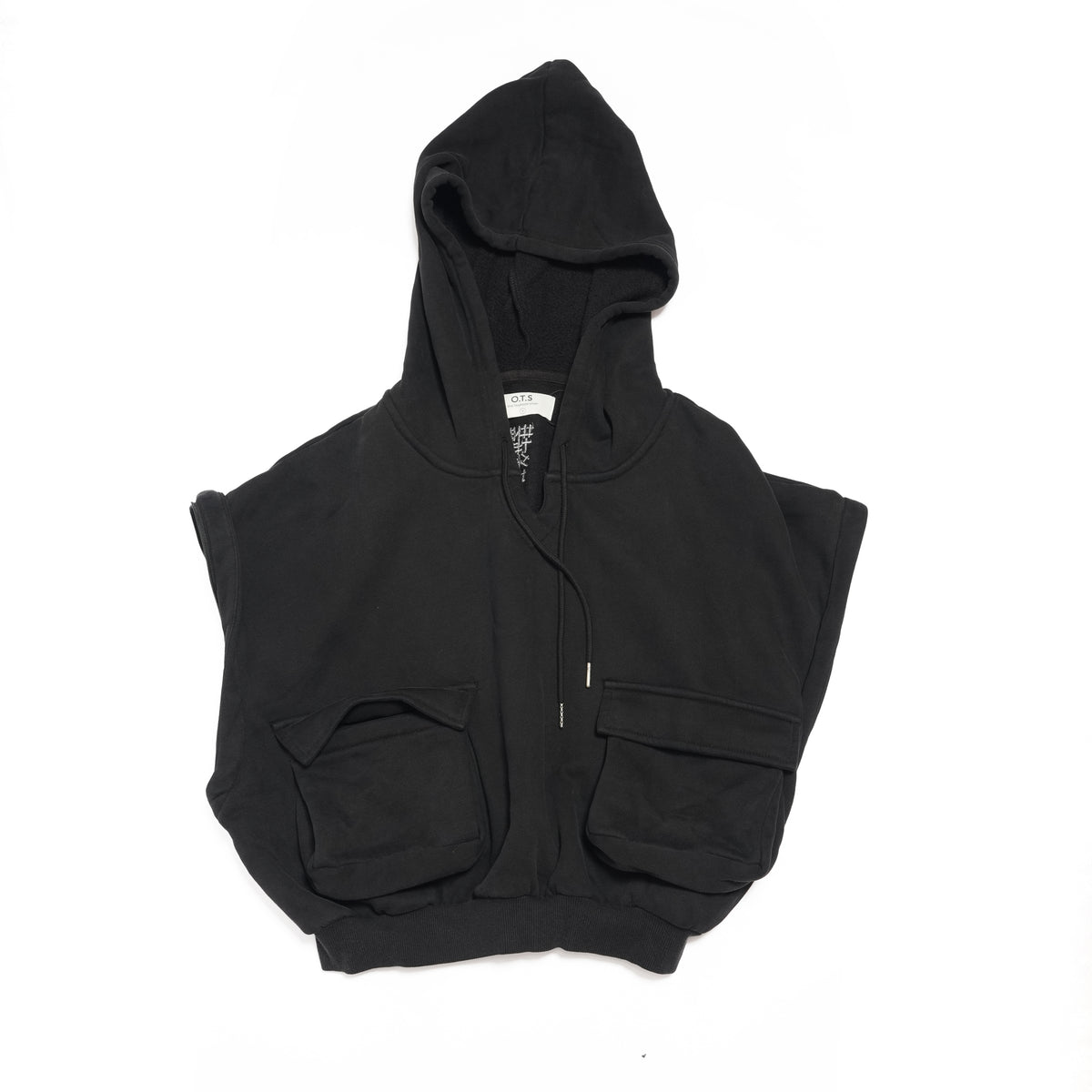 PUFF POWER CROPPED HOODIE WITH ZIP OFF SLEEVES – Black | ONE TEASPOON