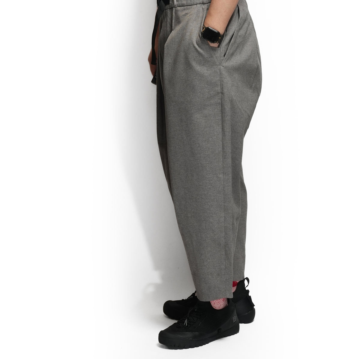Tech Wool Cropped Easy Pants ※Made In JAPAN – Gray | NORBIT