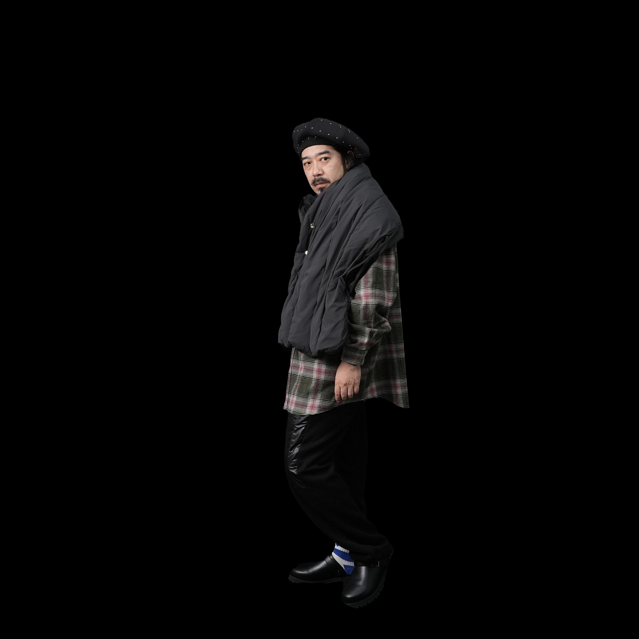 No:FEW23WAC5116a | Name:REVERSIBLE DOWN CAPE | Color:Black【MIFFEW_ミフュー】