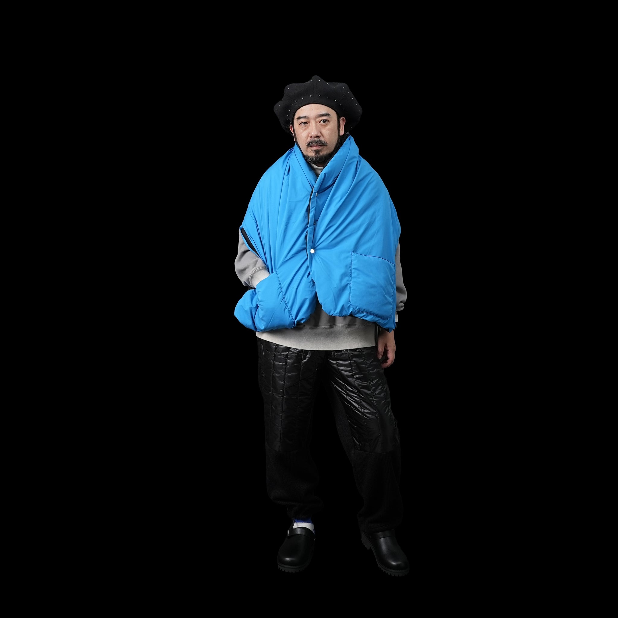 No:FEW23WAC5116b | Name:REVERSIBLE DOWN CAPE | Color:Black×Blue【MIFFEW_ミフュー】