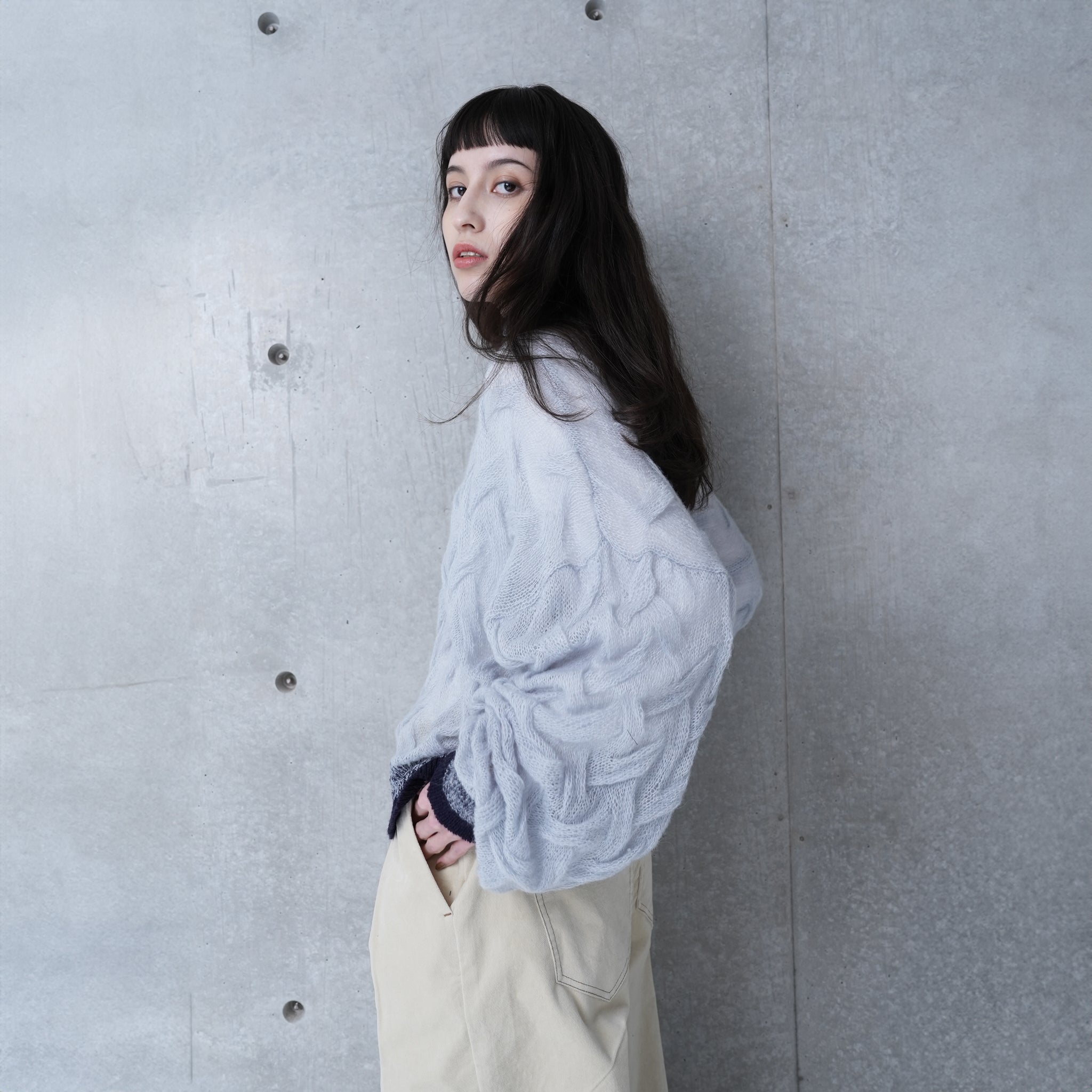 MOHAIR KNIT_SUPER LONG SLV. SLIT TURTLE – Lt Grey | 252-420_lt grey | CaRouseLamBRa