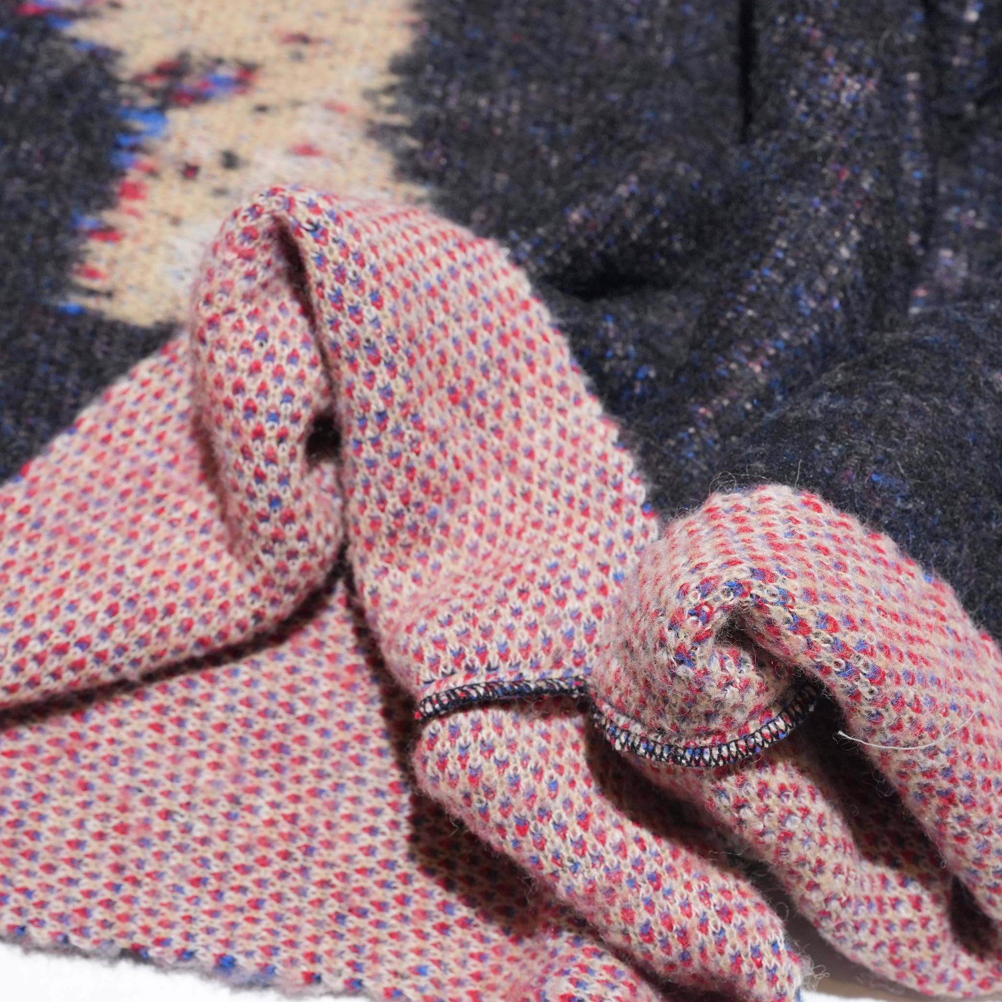 Alternative Knit Sweater – Black | STOF | 入荷予定アイテム