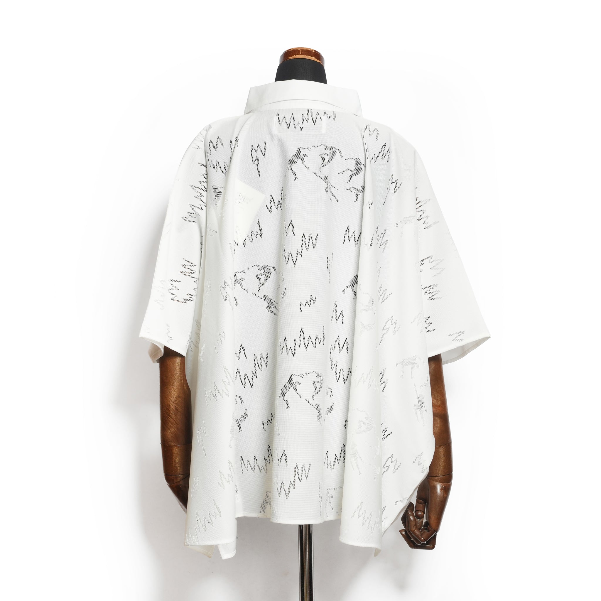 Dancing Lace poncho shirt– White | BEDSIDEDRAMA