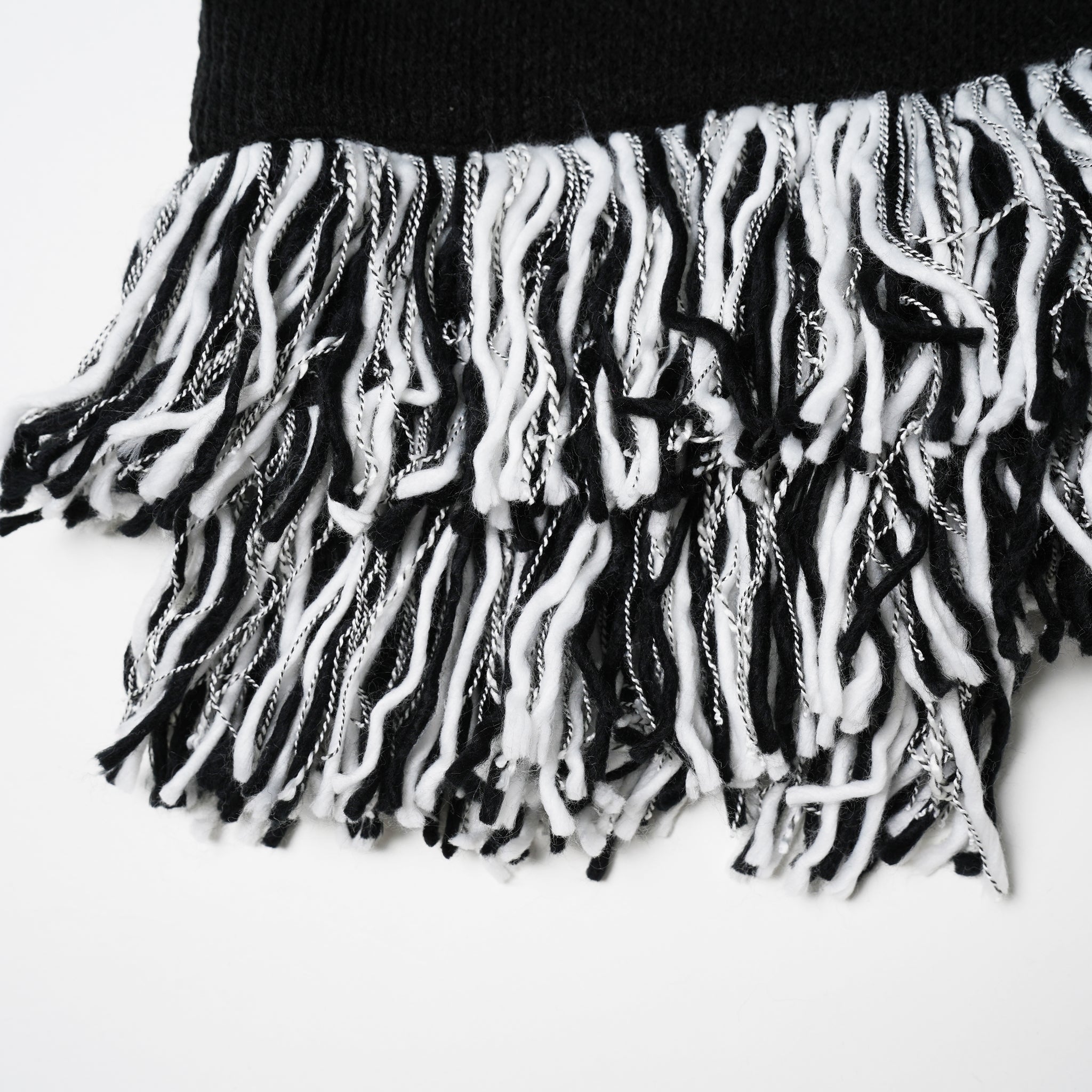 No:28GH02SKG114BLK | Name:Kendra Fringe Hem Skirt | Color:Black【GHOSPELL_ゴスペル】