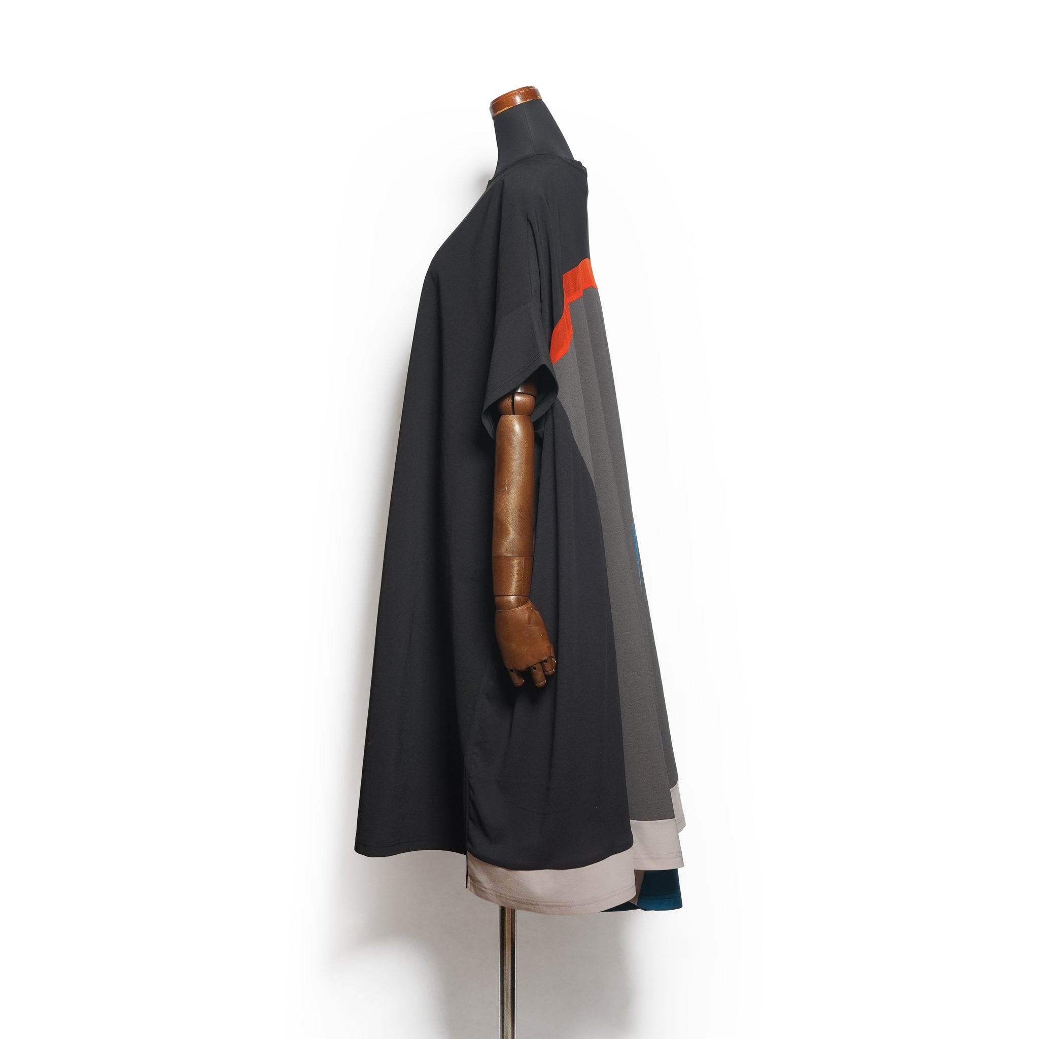 Draped Maxi Tee Dress– Black | BEDSIDEDRAMA