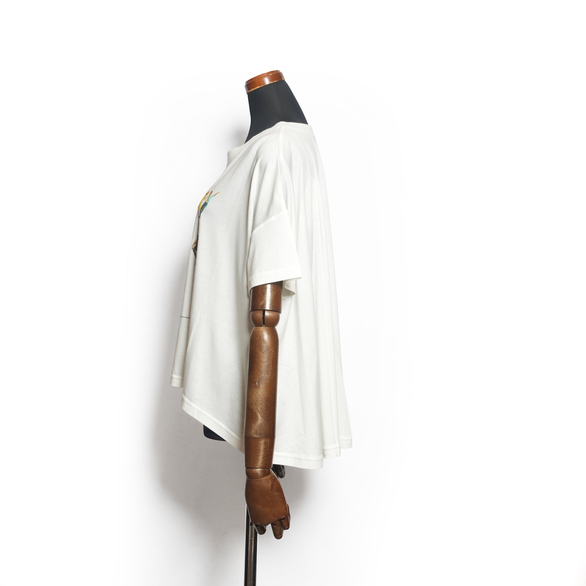 OMNIDANCE Flare T-Shirt– White | BEDSIDEDRAMA