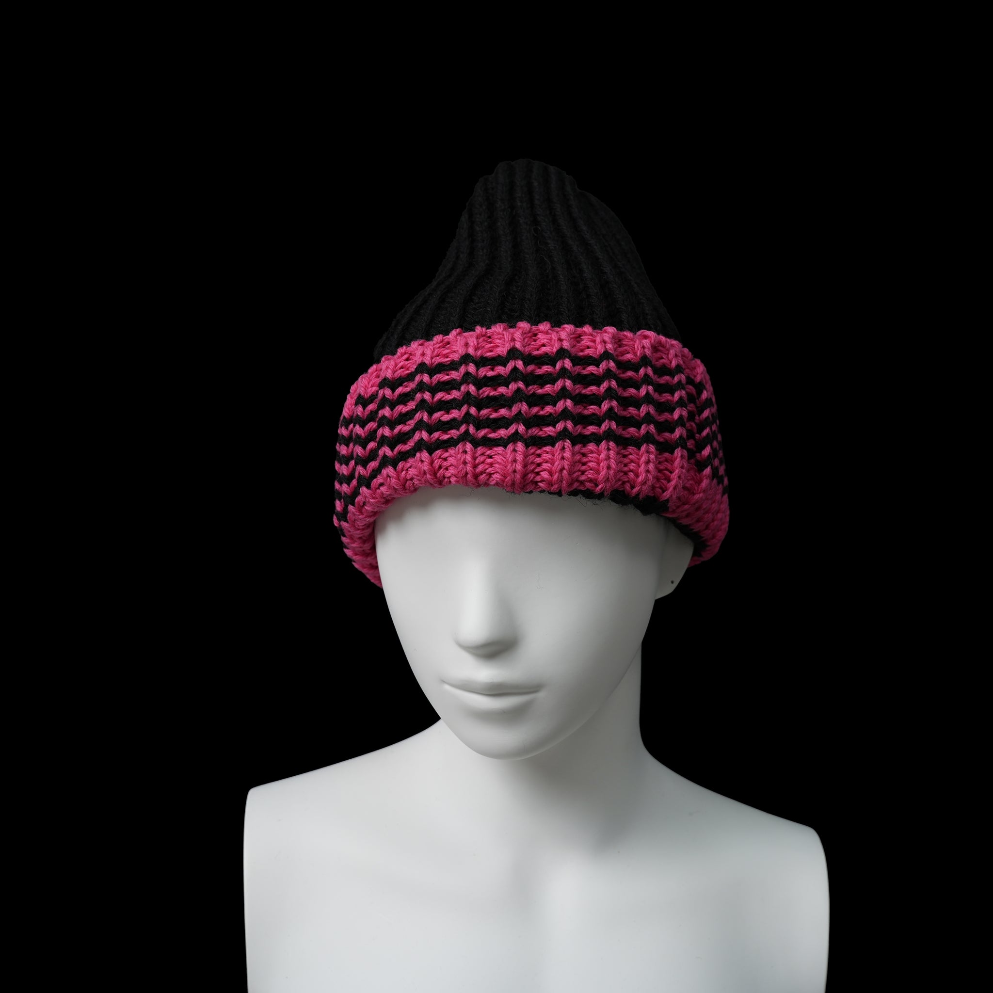 No:HL-23FW-0021 | Line BW 001 Bobcap – -Rose-Black / Darkgrn-Erndl-Ctcgrn / Lipstick-Port-Rust | HIGHLAND 2000【ネコポス選択可能】