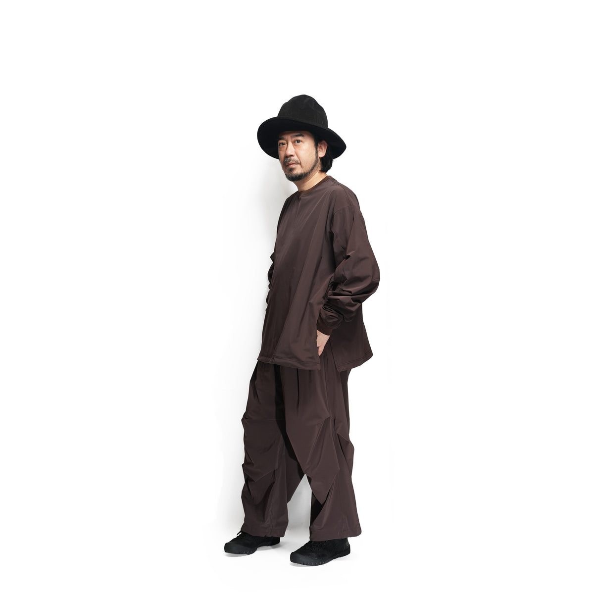 _301 – Dark Brown | UNTRACE