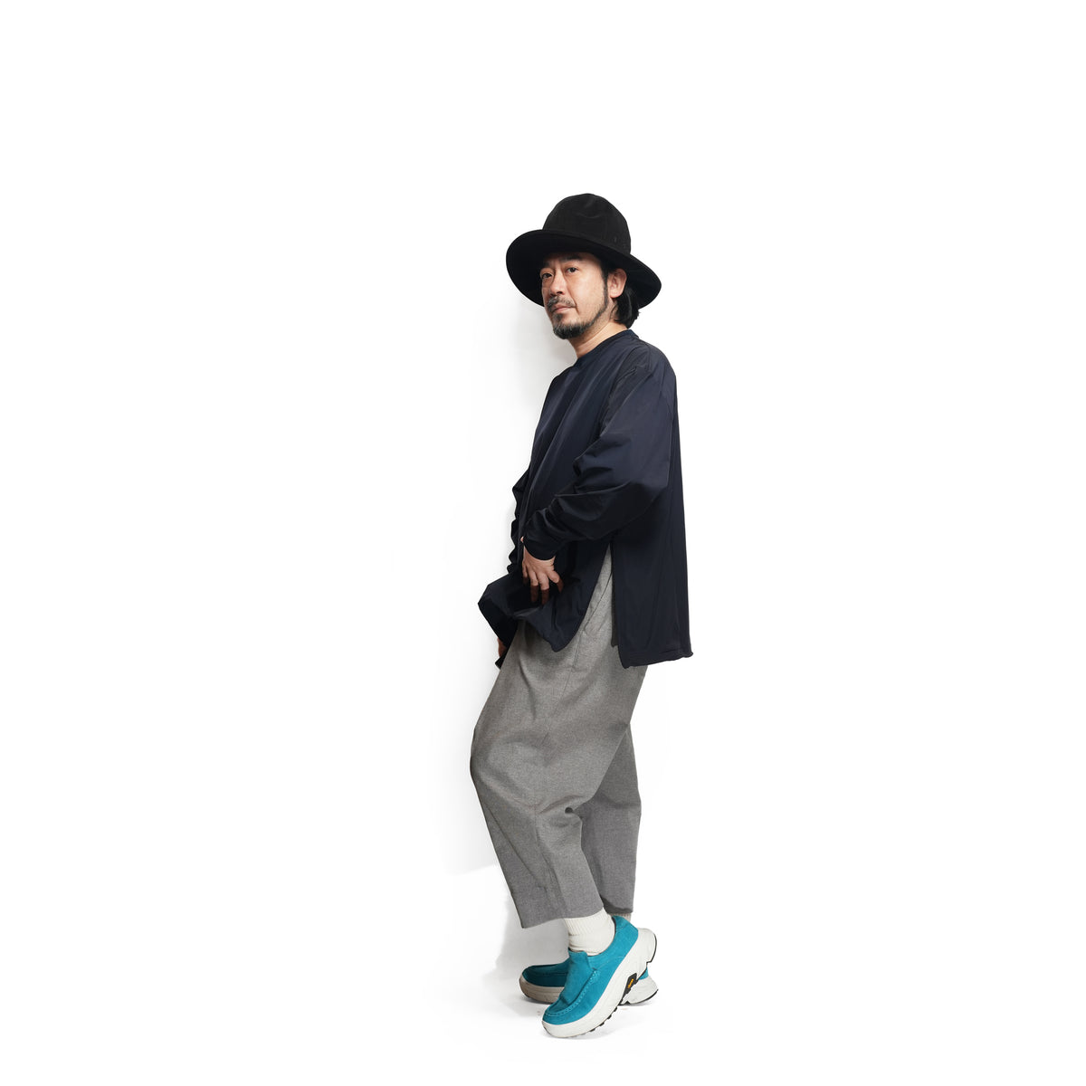 _301 – Dark Navy | UNTRACE
