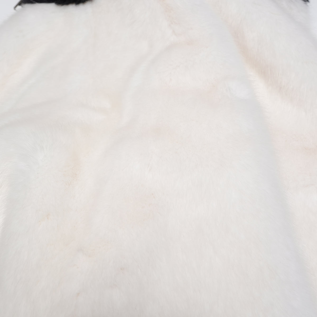 NADIA Faux Fur Hooded Zip-Up Jumper – S/WHITE | MOLLIOLLI