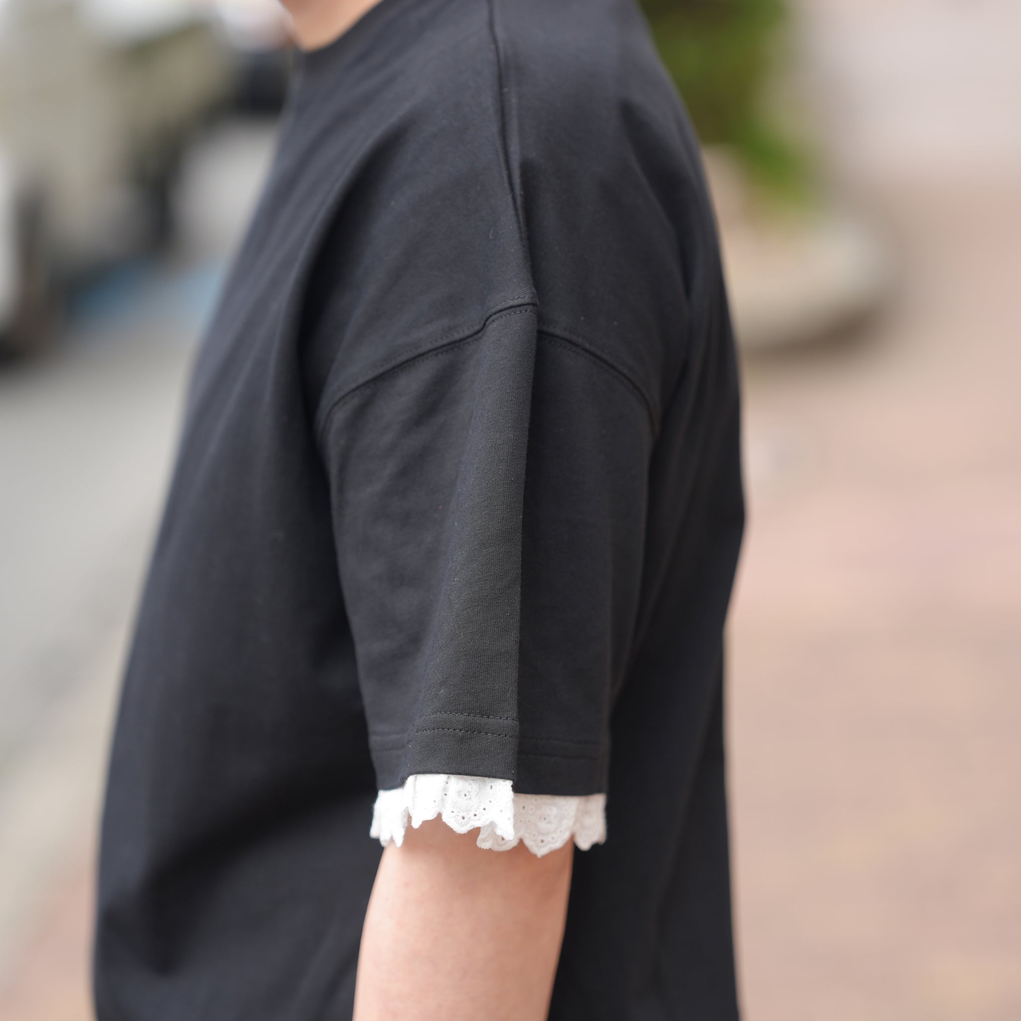 Aube Trim T-shirt – Black | SISTER JANE