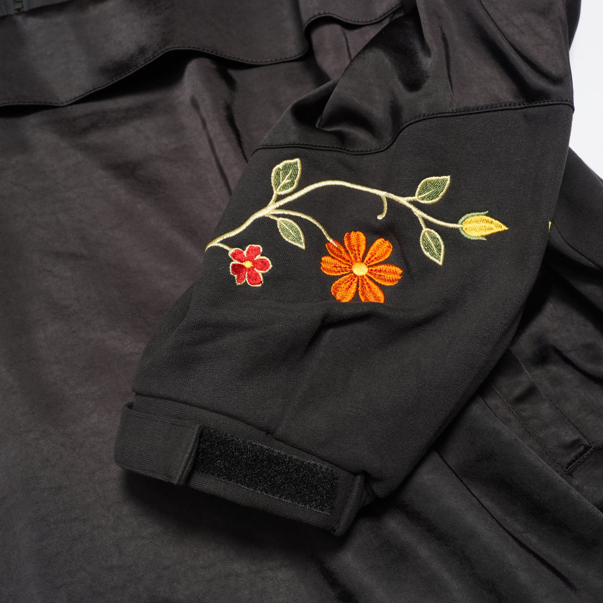 Satin Multi Half-Zip Jacket – Black | GAMELRA