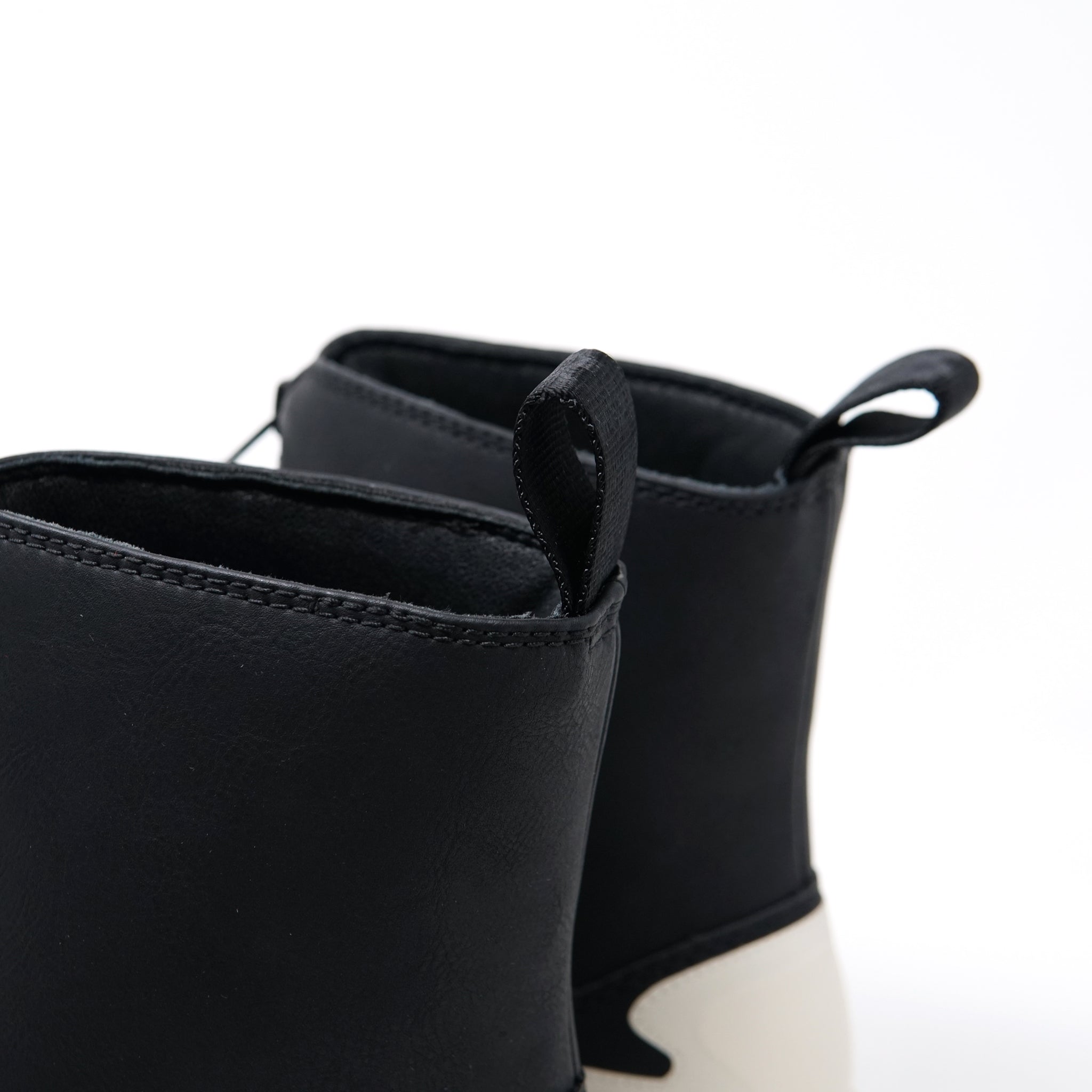 No:SK-228 | Name:TREK ZIP BOOTIE AT | Color:Linen/Taupe 01U【SHAKA】