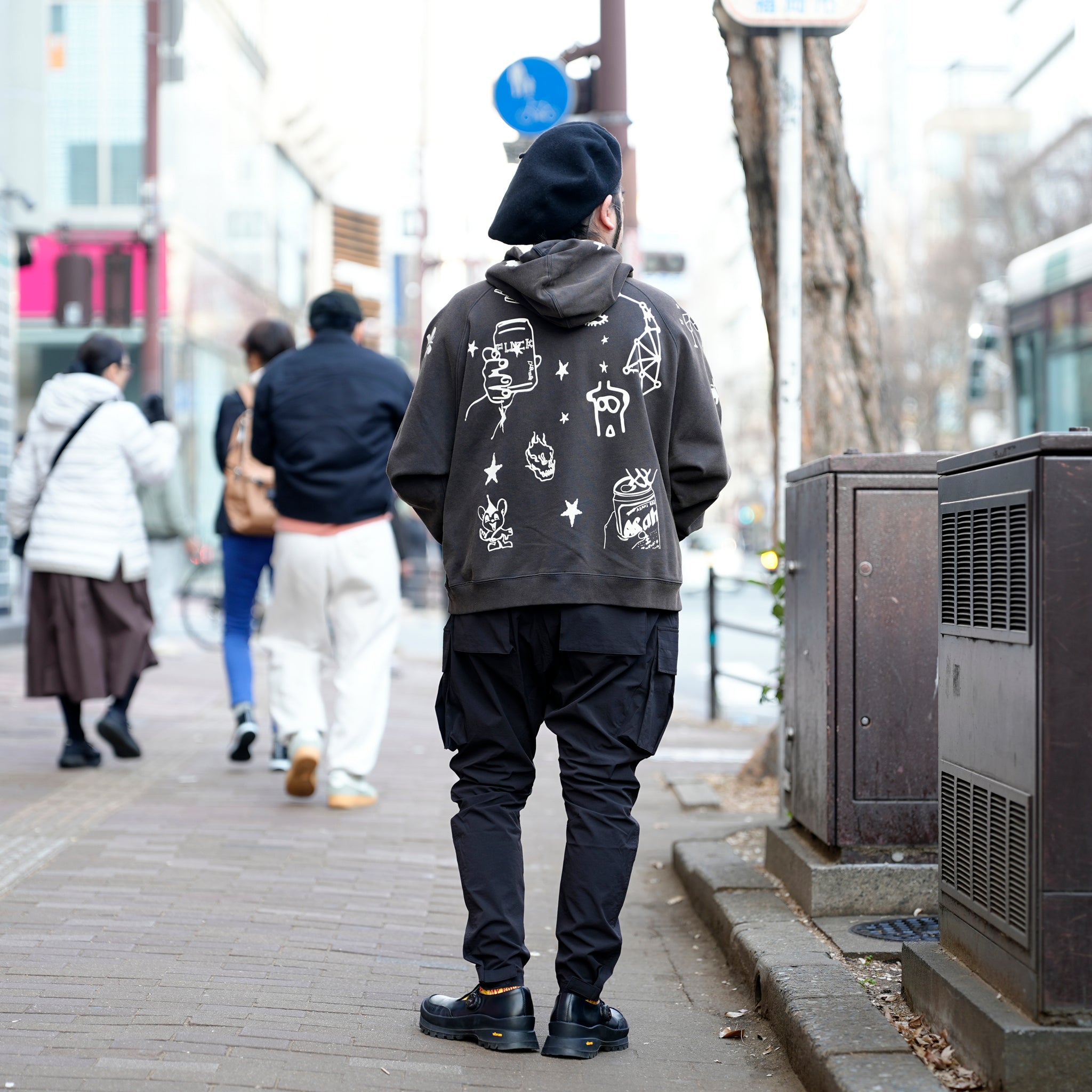 Pla24awcol2-1_washed black | x SYU.Man illustrator hoodie | Color:Washed Black【PLATEAU STUDIO_プラトー スタジオ】