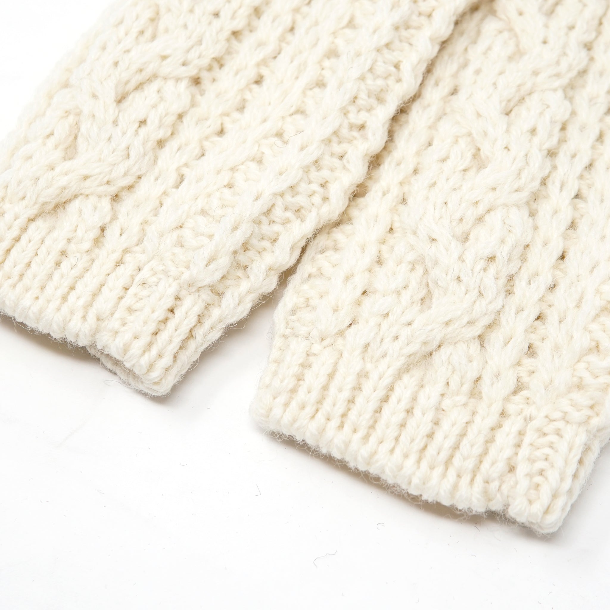 HL-23FW-0012 | Aran Cable Arm Warmer(35cm) | Color:Aran/Olive【HIGHLAND 2000】【ネコポス選択可能】