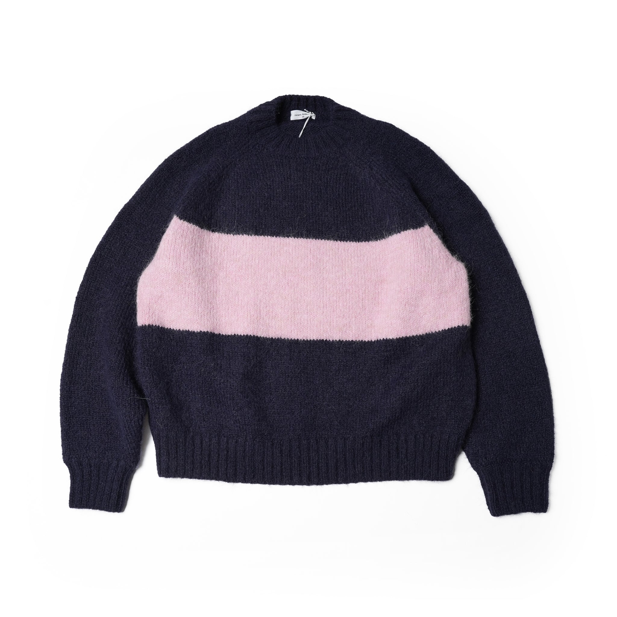 ALPACA LOOP CREW – Navy Pink | MINAMI ANDERSON