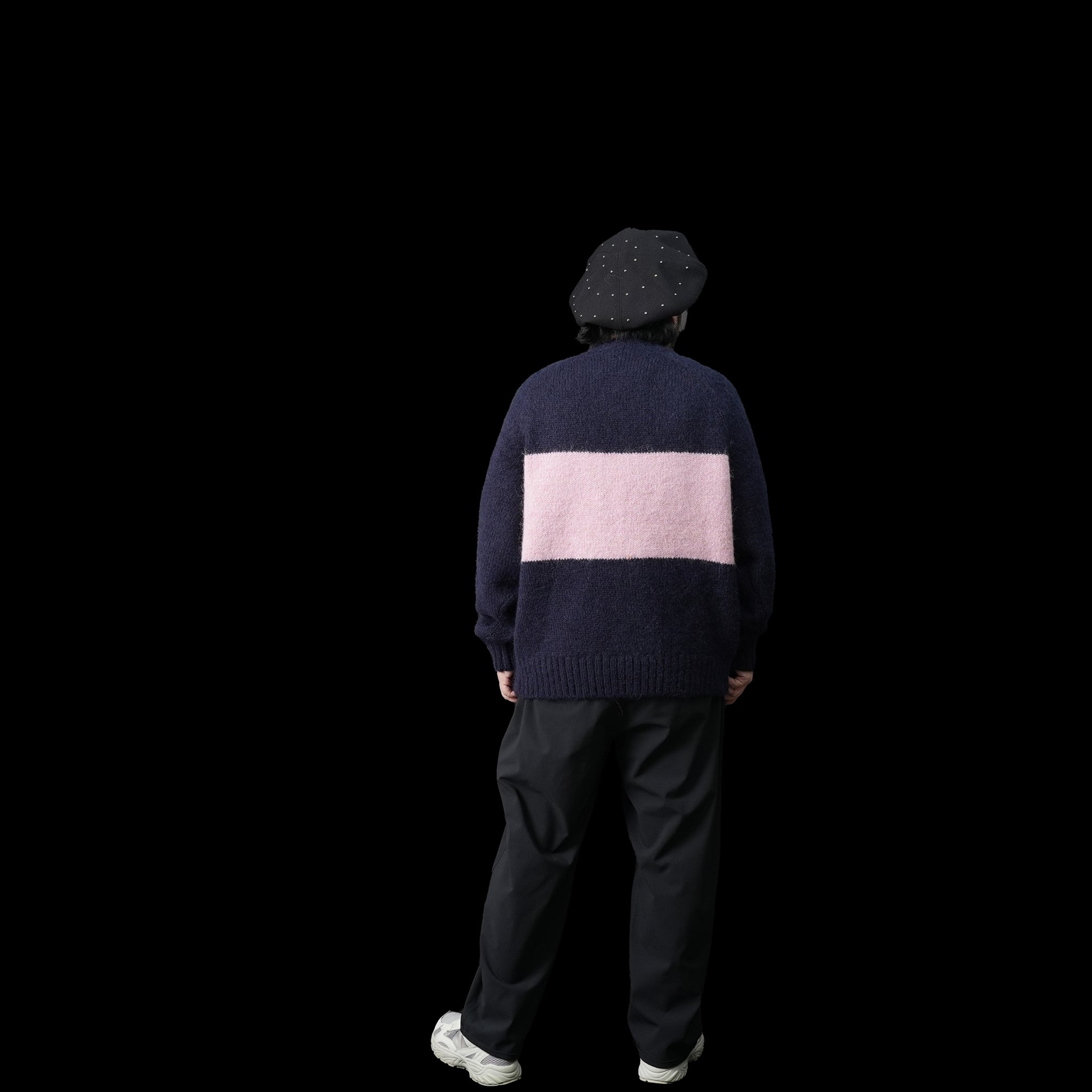 ALPACA LOOP CREW – Navy Pink | MINAMI ANDERSON