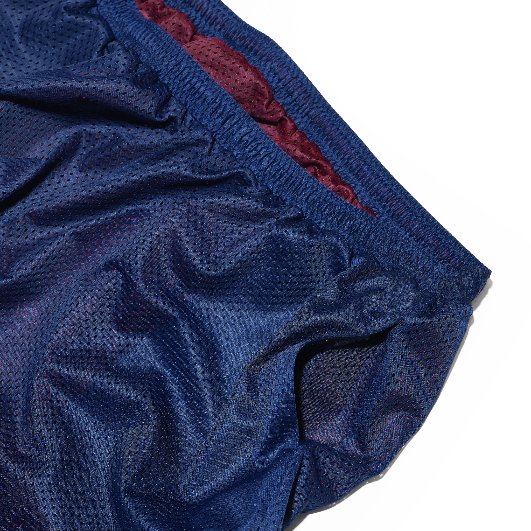 _230 リバーシブルメッシュショーツ – Bordeaux × Dark Navy | UNTRACE