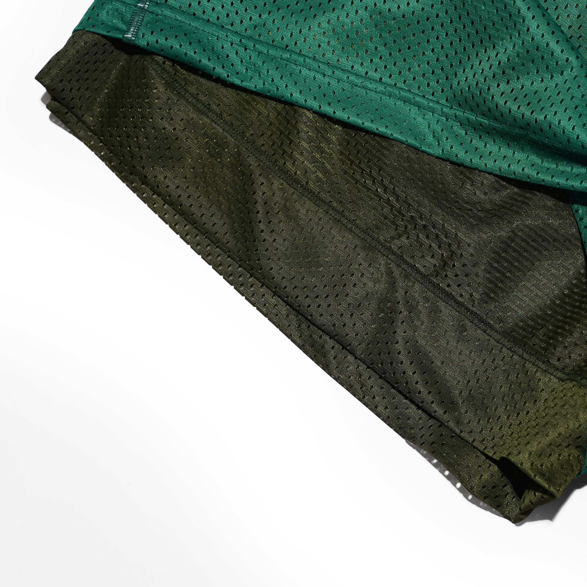 _230 リバーシブルメッシュショーツ – Green × Olive | UNTRACE