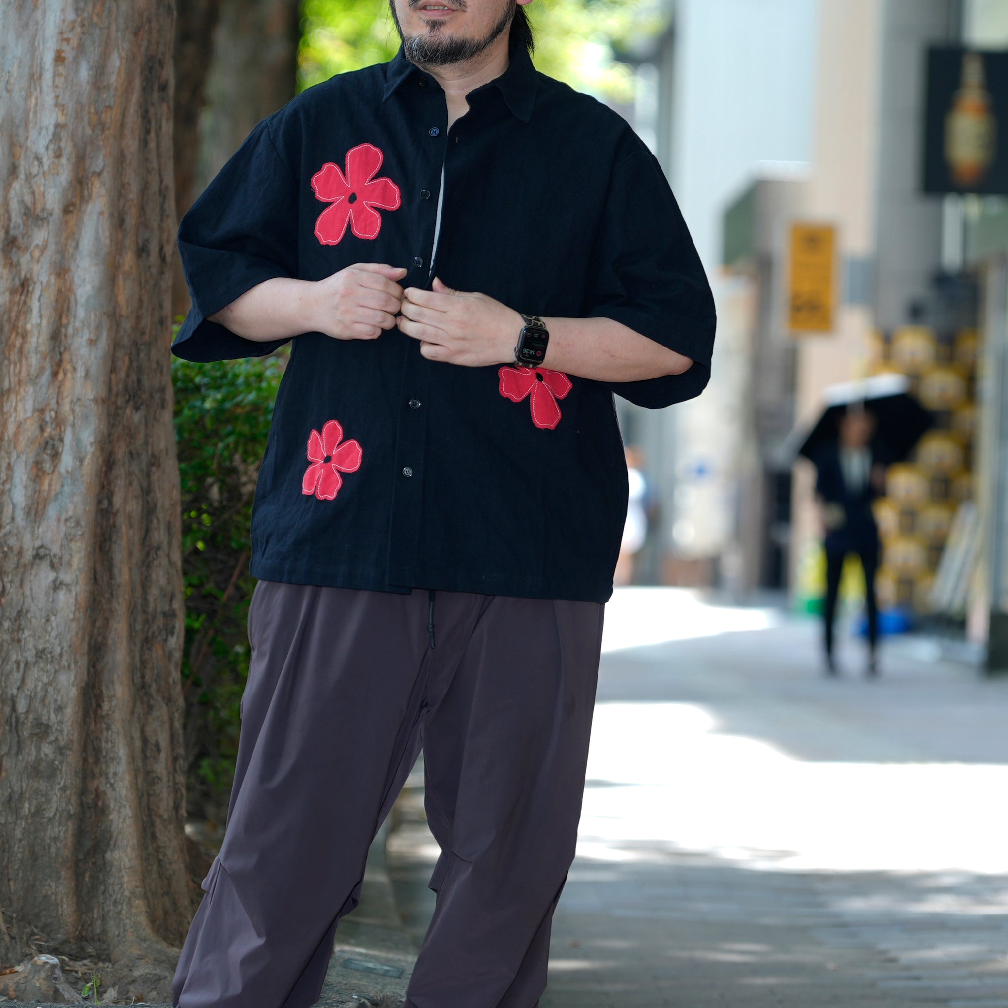 Camelia Applique Boxy Shirt | Color_Black | No_32SM00BLM152BLK_BLACK【SISTER JANE_シスタージェーン】