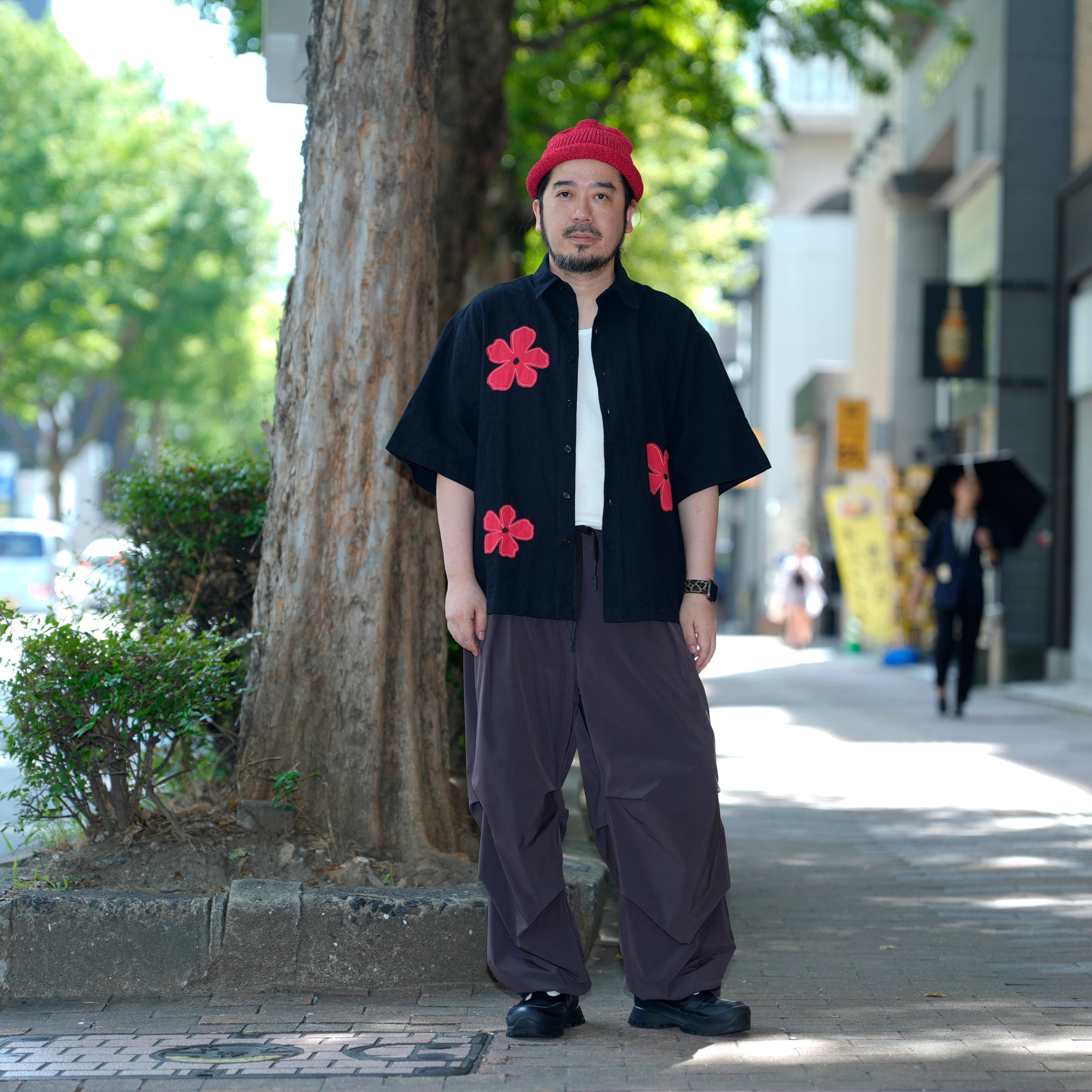 Camelia Applique Boxy Shirt | Color_Black | No_32SM00BLM152BLK_BLACK【SISTER JANE_シスタージェーン】