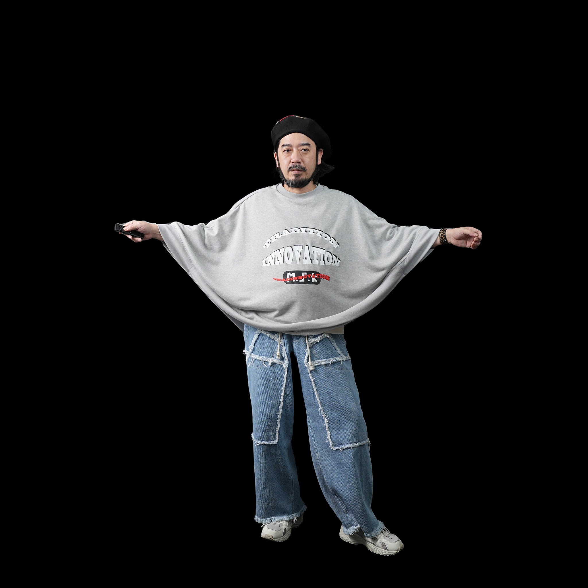 TRADINNOVATION – Gray / Navy | MASTERKEY
