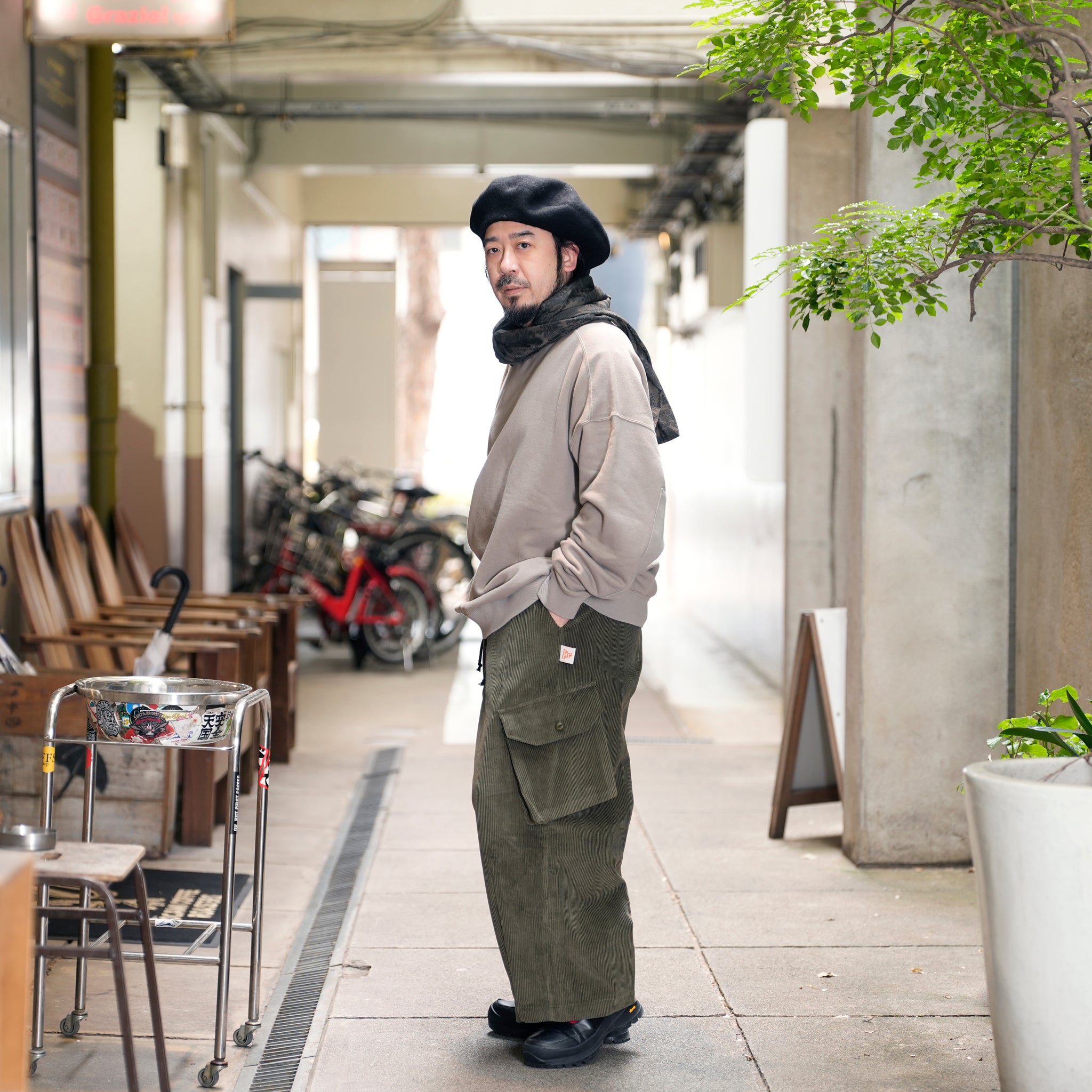 G64302_KH | CORDUROY BALLOON PANTS-KH | Color:Khaki【GORT_ゴート】【archive】