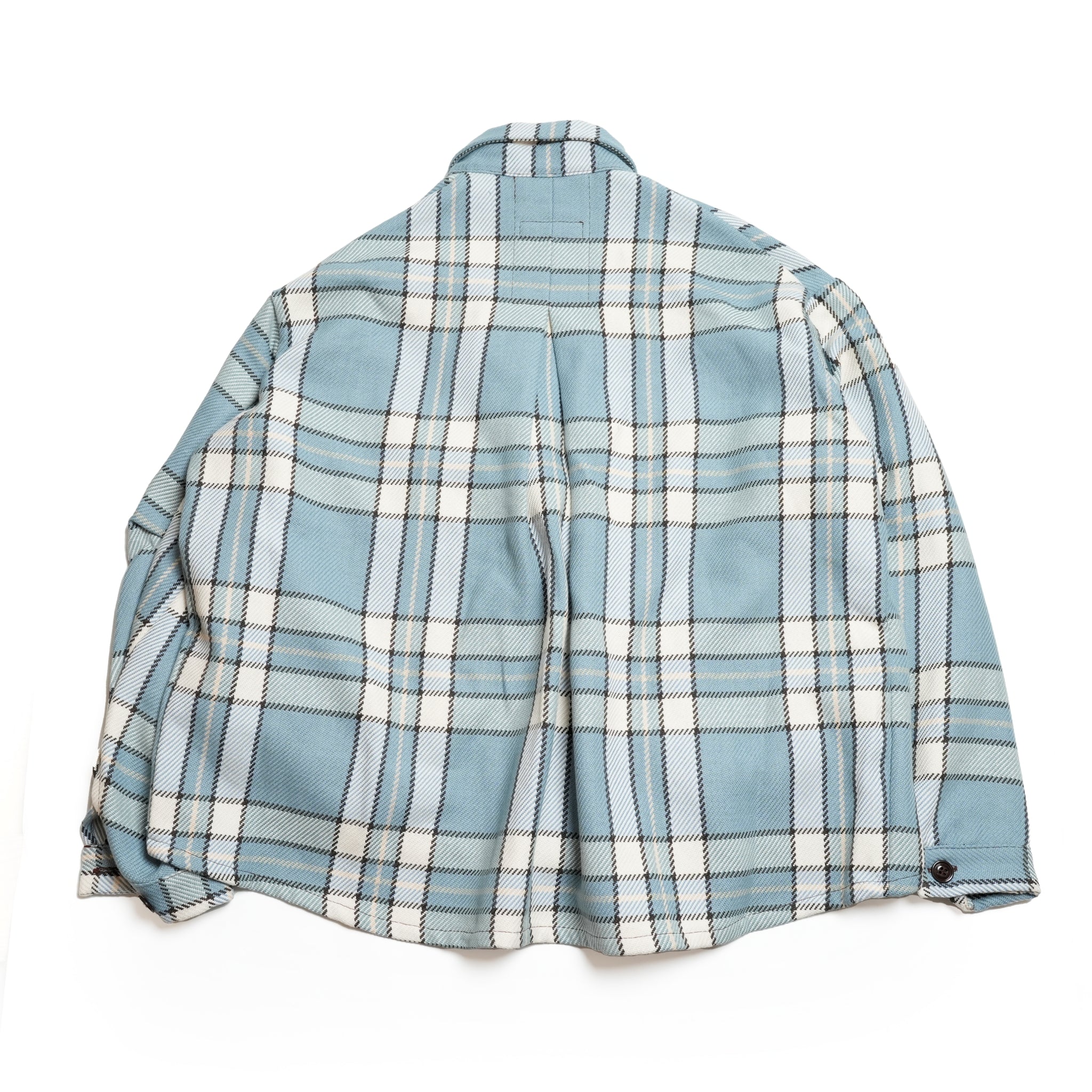 立体プリーツが特徴のシャツジャケット | デッドストックチェック生地で仕立てたAラインシルエット