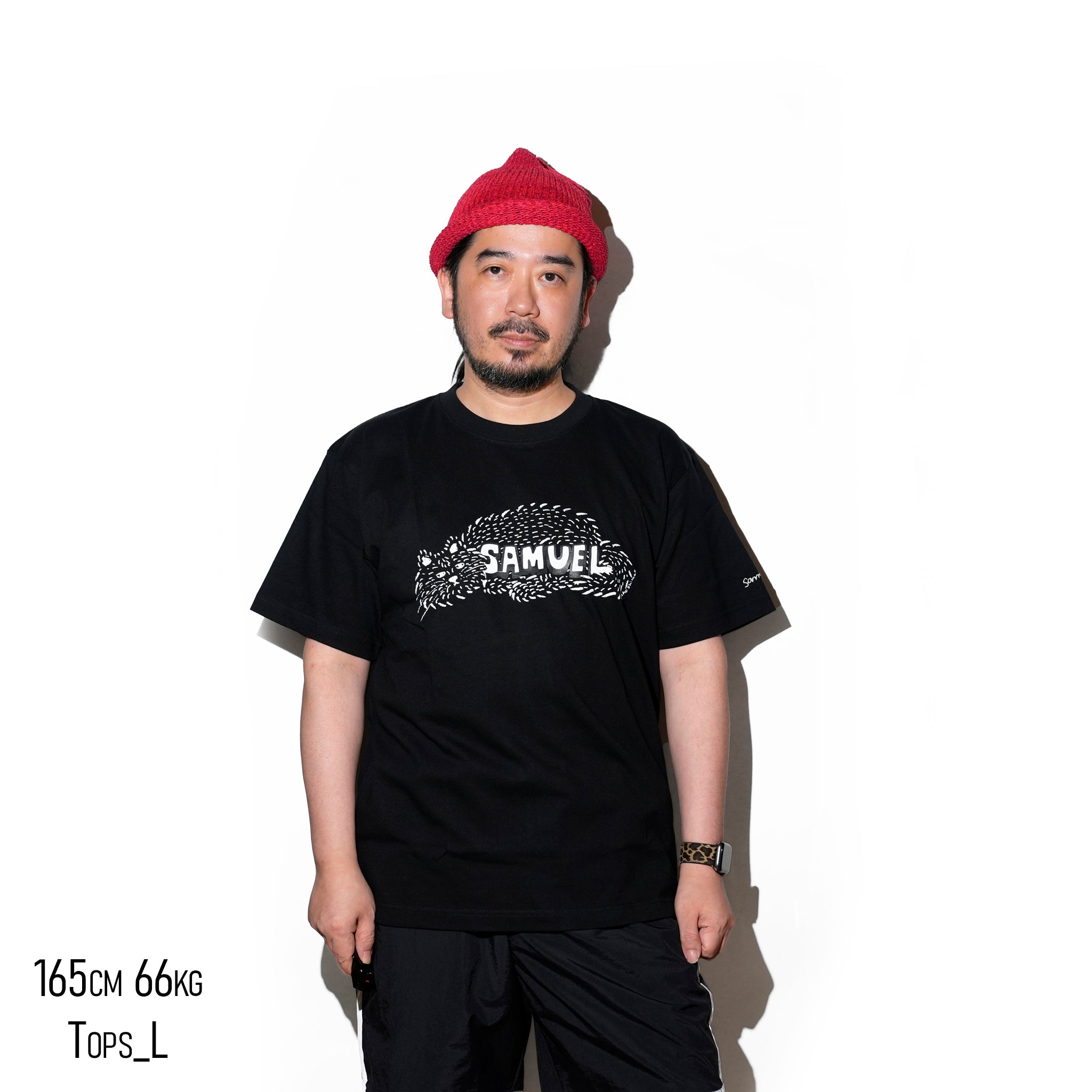 SAMUEL × SHIMAO MAHO CAT LOGO S/S TEE | Color:Black/Pink | S-25SS-SS-014【SAMUEL_サミュエル】 【ネコポス選択可能】