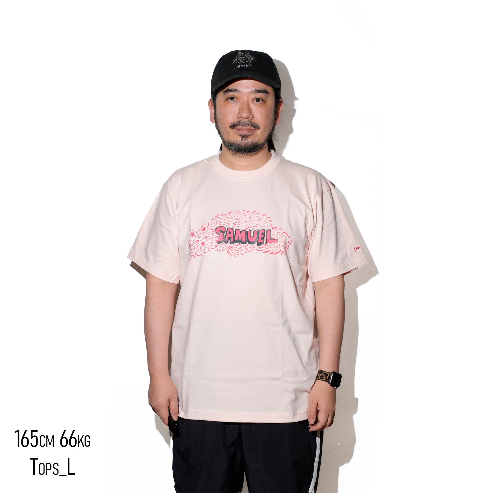 SAMUEL × SHIMAO MAHO CAT LOGO S/S TEE | Color:Black/Pink | S-25SS-SS-014【SAMUEL_サミュエル】 【ネコポス選択可能】