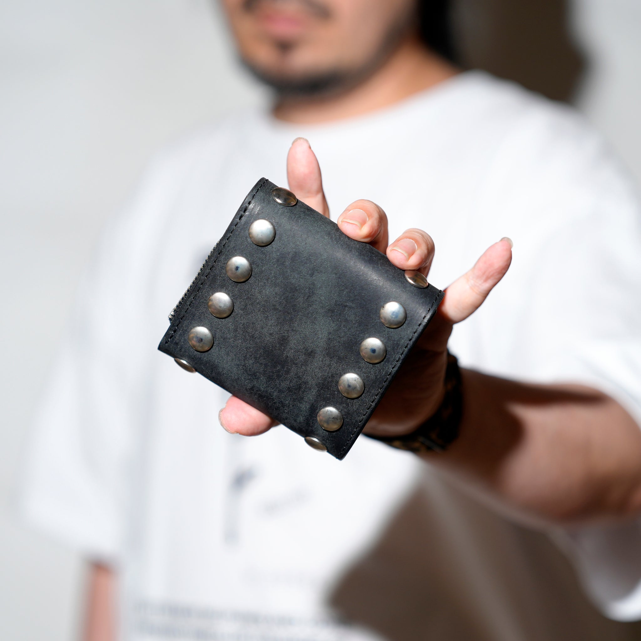 No:PN992003 | Name:特大カシメサイフ | Color:Black |【SARANAM_サラナン】