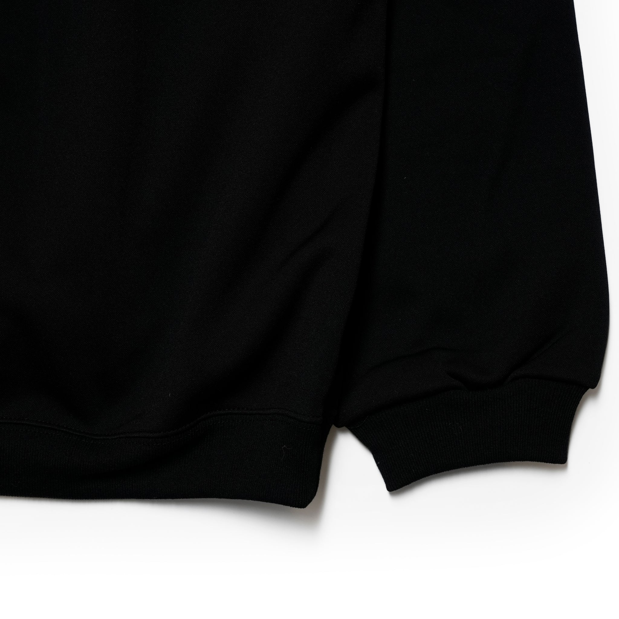 №144 Gildan cordura Pocket crew sw – Black | RELAX FIT SPORTS