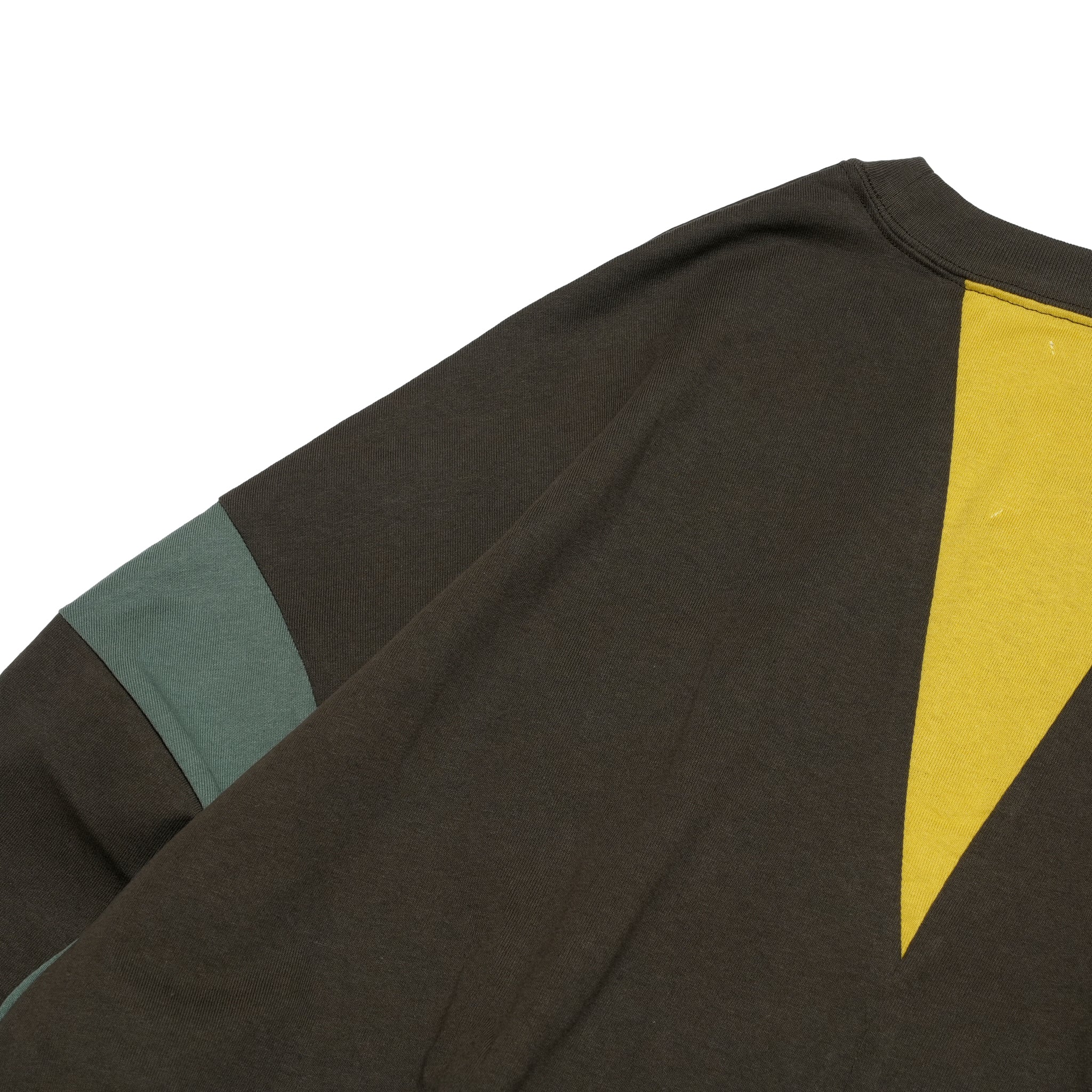 TALK ON YOUR BACK L/S T-SHIRT | Color_Charcoal | No_sf25aw-19_charcoal【STOF_ストフ】