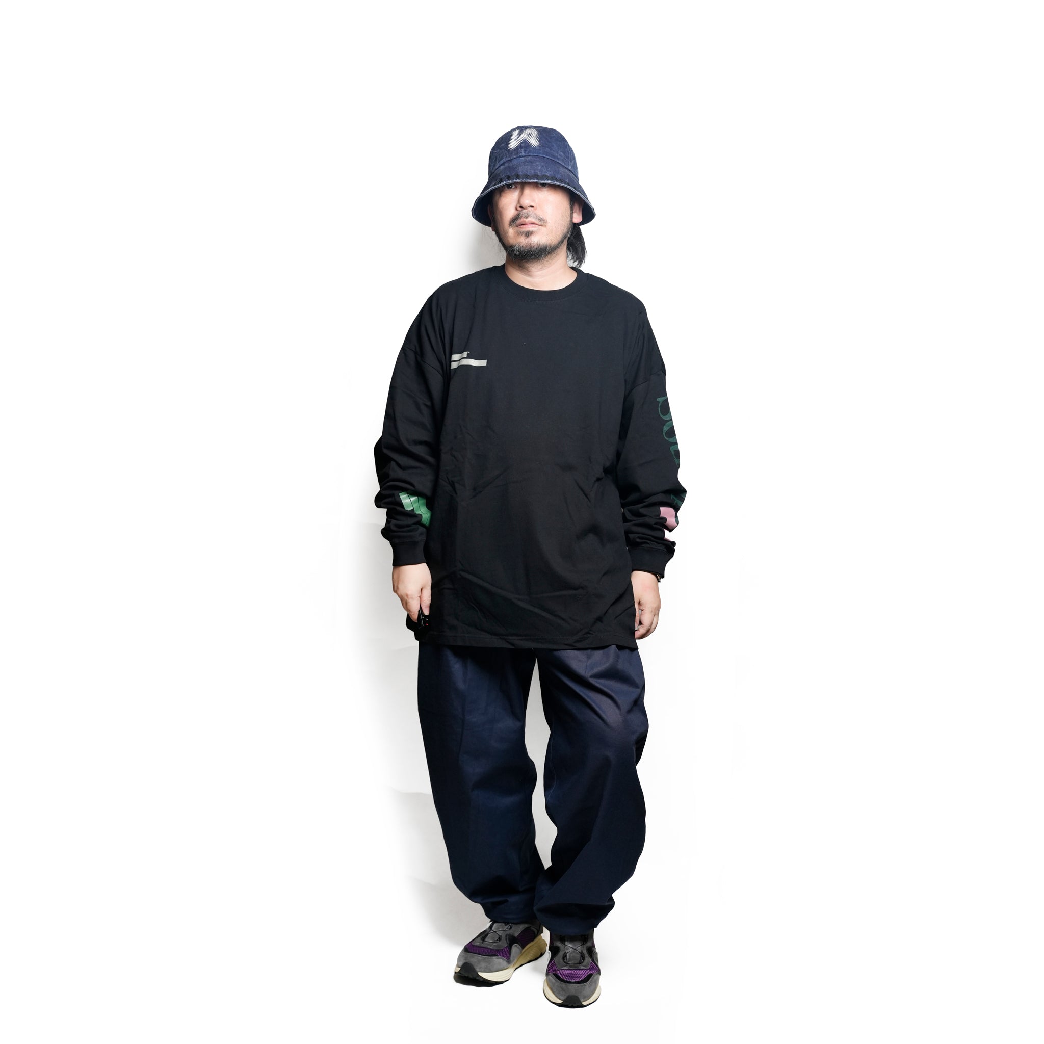 グラフィック tee L/S_1 | Color_Color: Black | No__211_color: black【UNTRACE_アントレース】