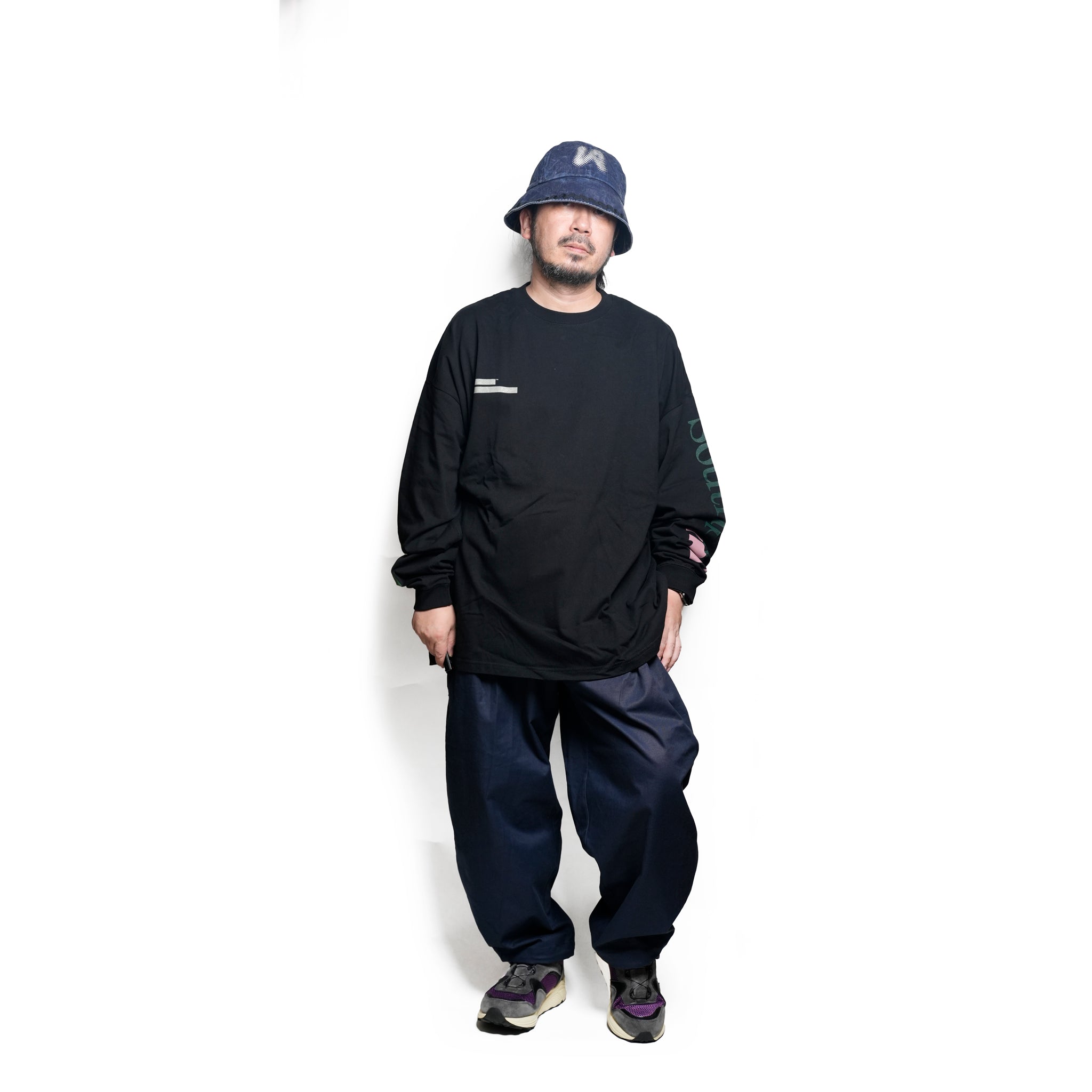 グラフィック tee L/S_1 | Color_Color: Black | No__211_color: black【UNTRACE_アントレース】