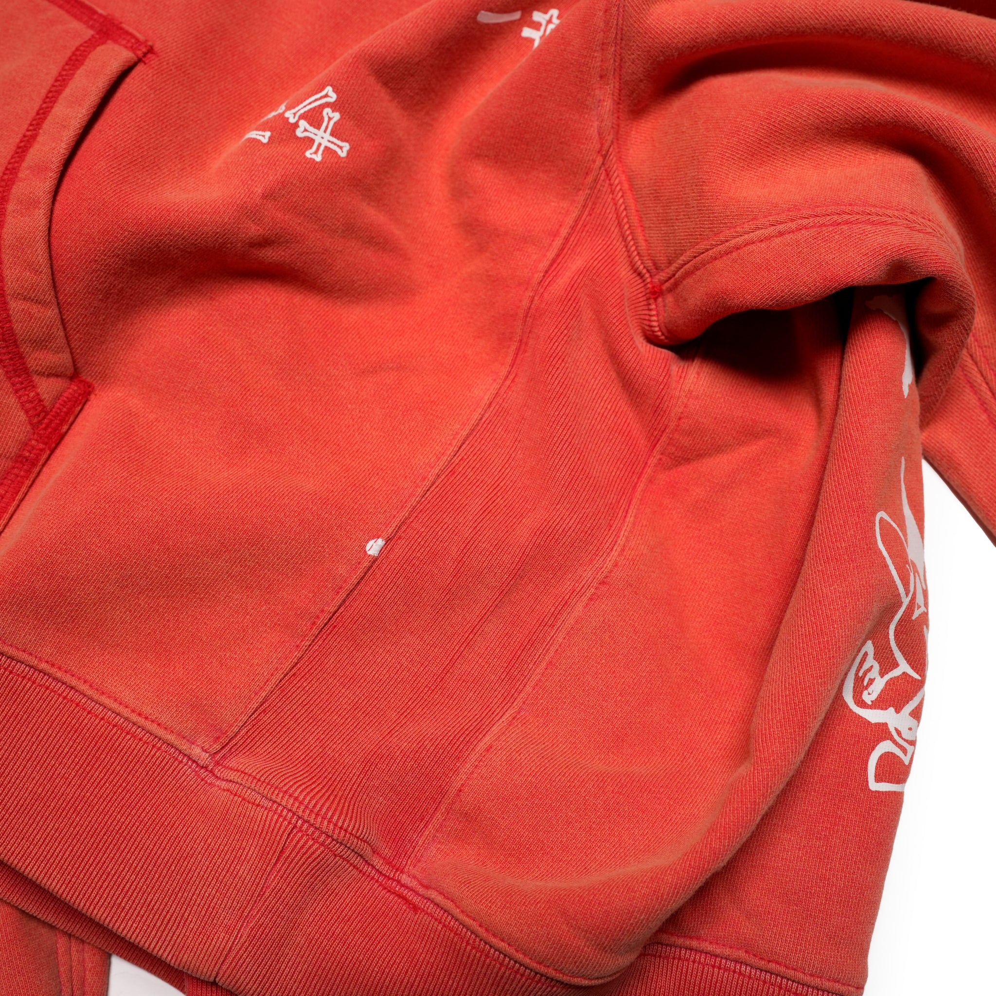 Pla24awcol2-2_washed red | x SYU.Man illustrator hoodie | Color:Washed Red【PLATEAU STUDIO_プラトー スタジオ】