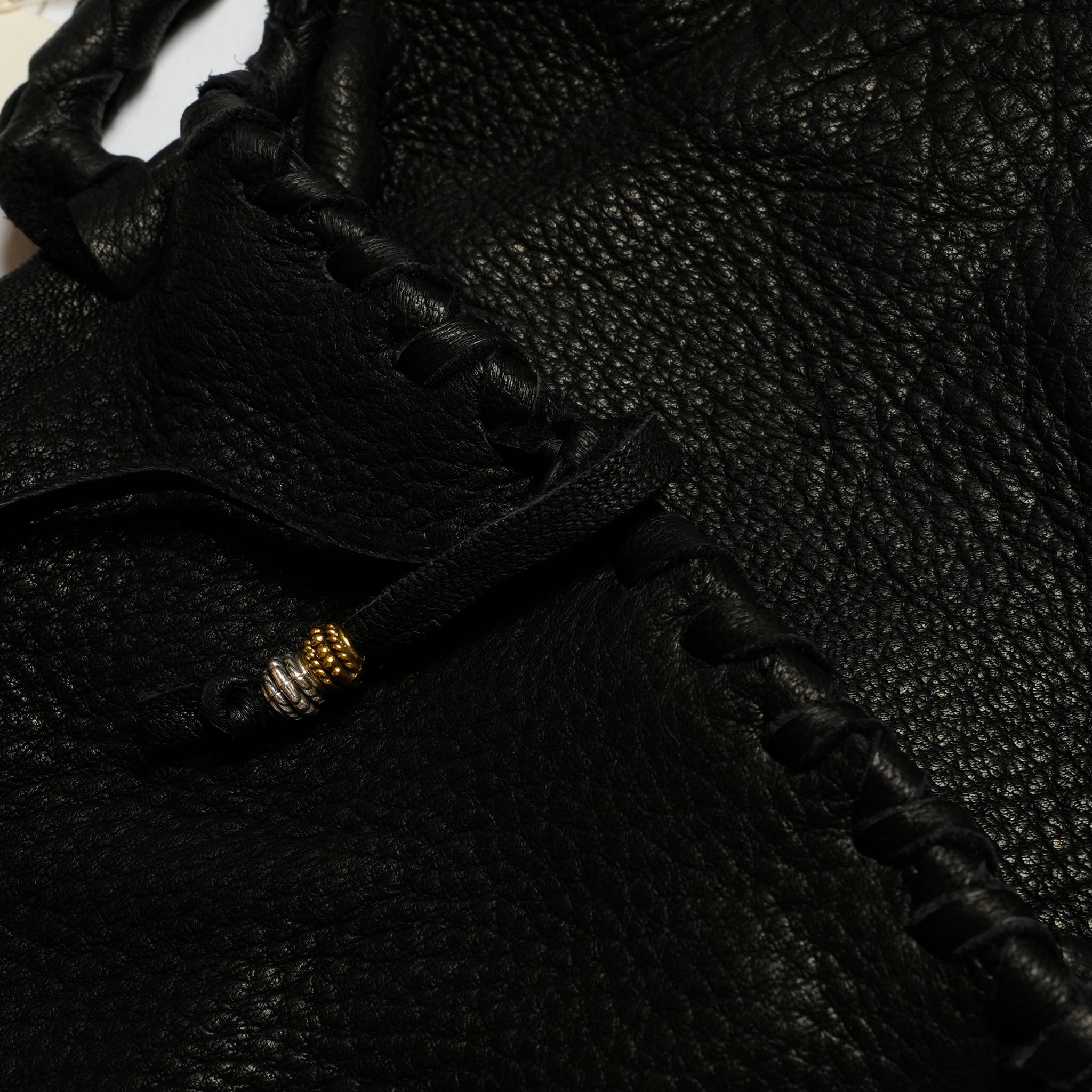 DEERSKIN MEDICINE BAG | Color:Black | H0716402【NASNGWAM_ナスングワム】
