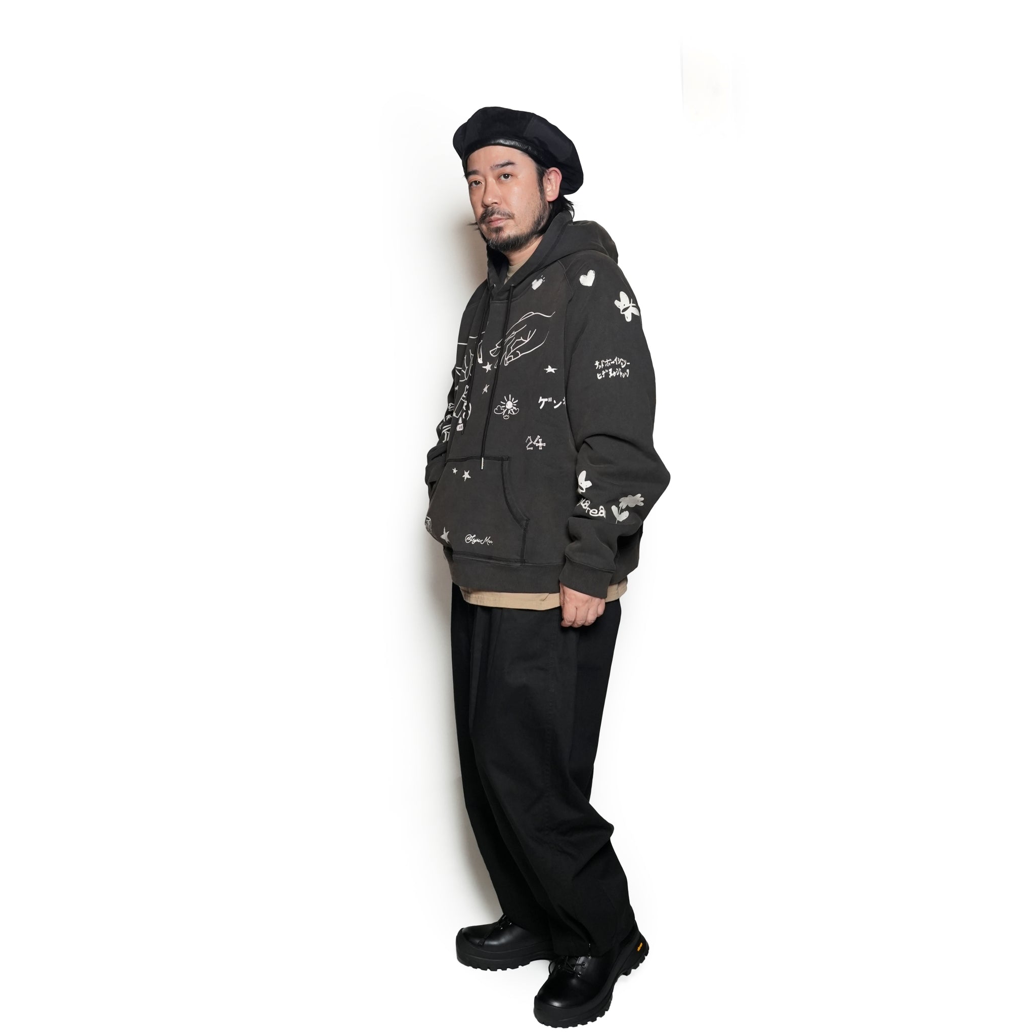 Pla24awcol2-1_washed black | x SYU.Man illustrator hoodie | Color:Washed Black【PLATEAU STUDIO_プラトー スタジオ】