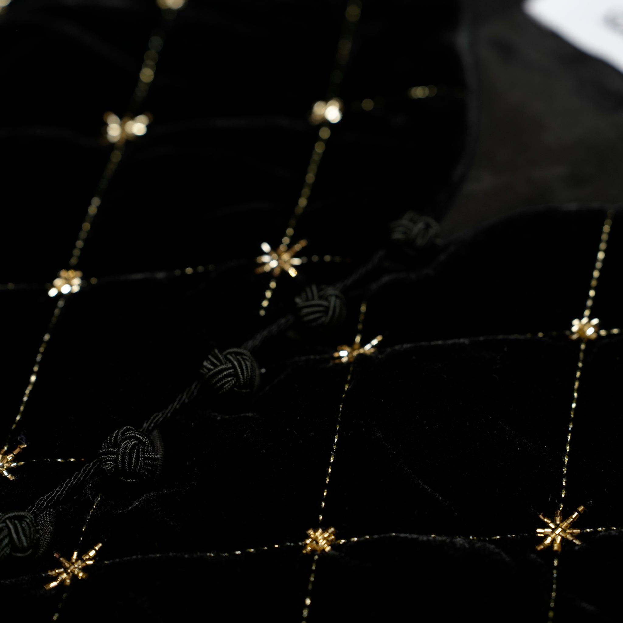 VELVET BEADS EMBROIDERY VEST | Color_Black | No_020952sn3_black【SARA MALLIKA_サラマリカ】