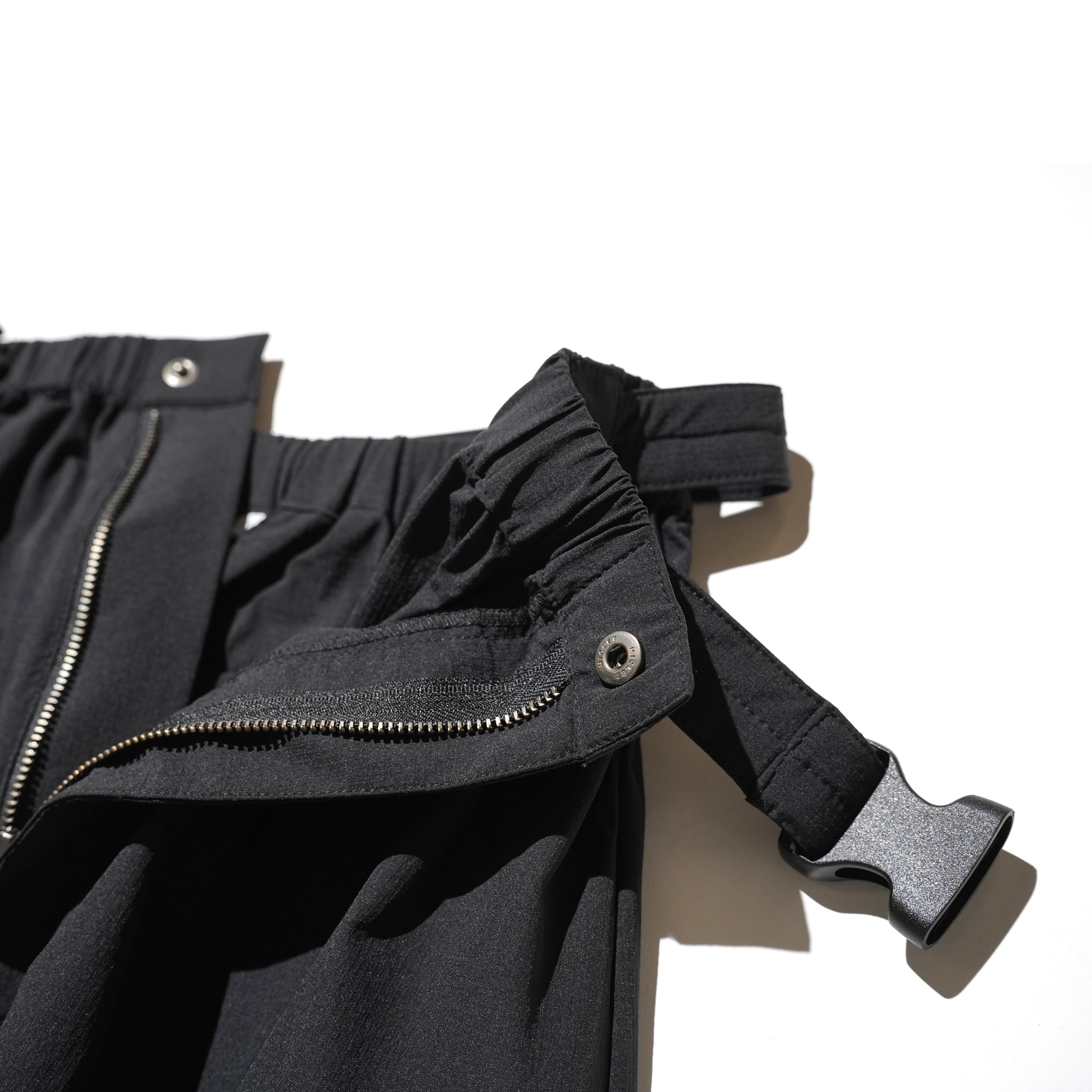 MIL24HSK3091 | AIR RIP CARGO SKIRT – Grayge/Khaki/Black | KHA:KI