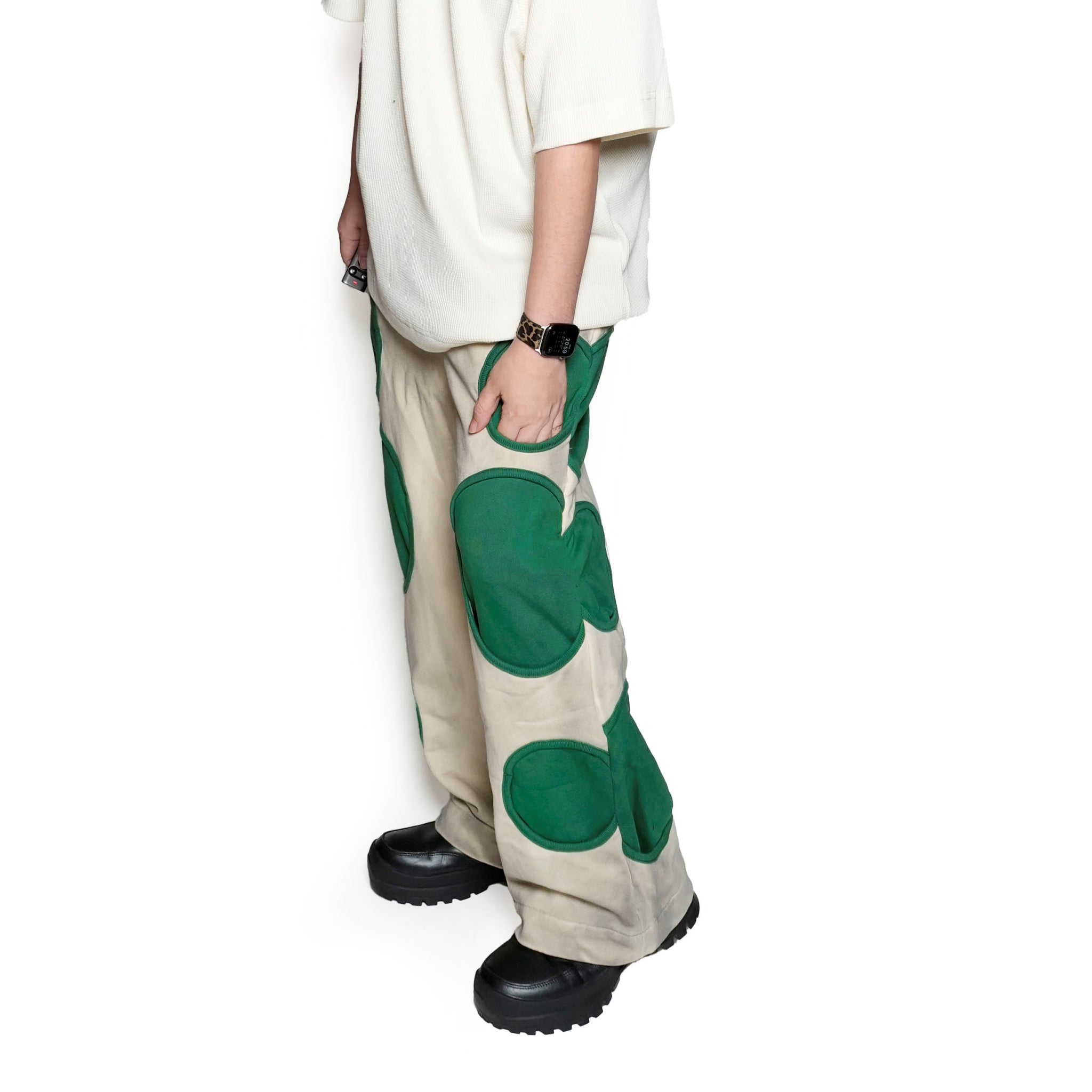 Pla24awp03-2_beige/forest | UFO sweat pants | Color:Beige/Forest【PLATEAU STUDIO_プラトー スタジオ】【archive】