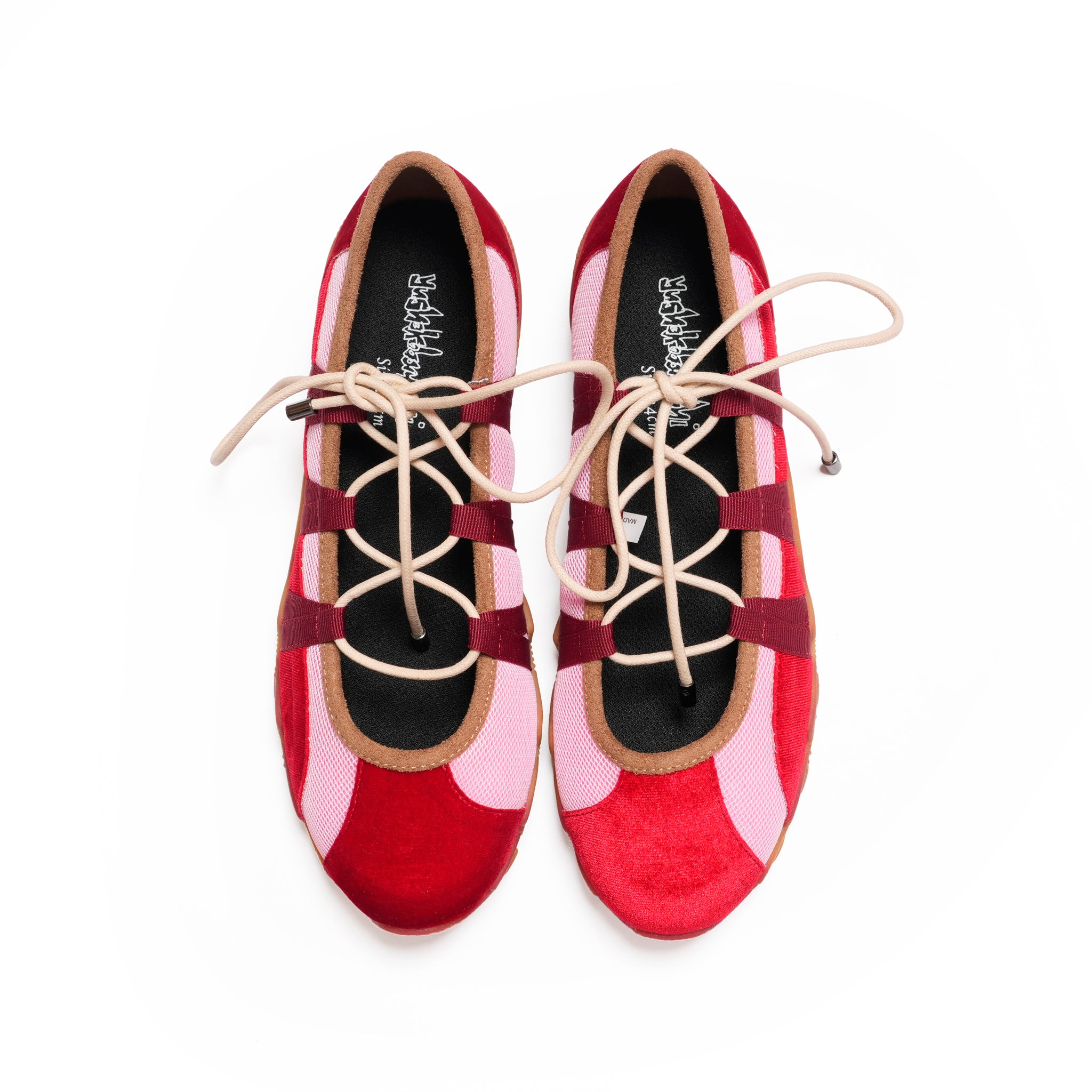 Turn | Color_red | No_YK0003_Red-Pink【yushokobayashi_ユウショウウコバヤシ】